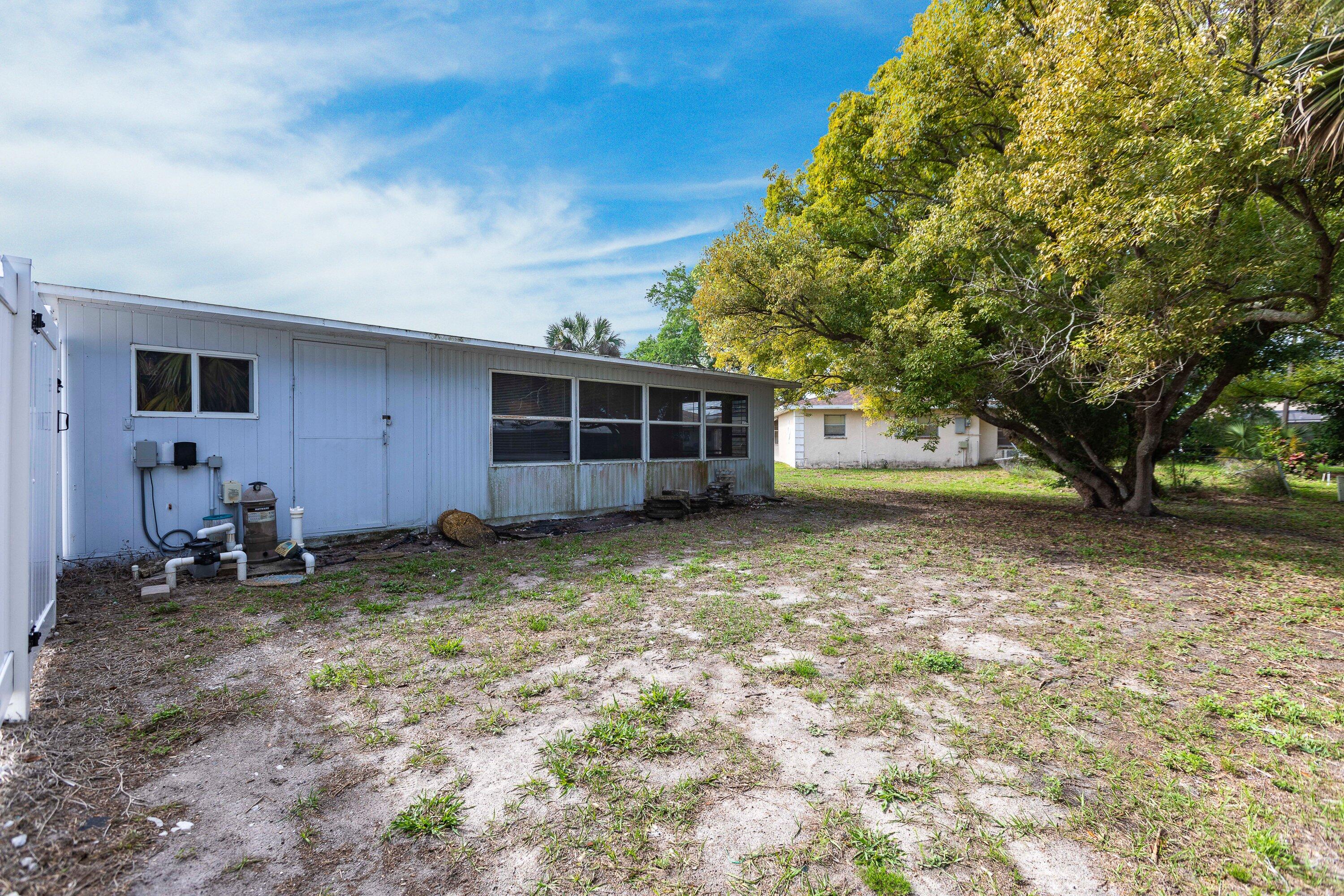 487 Sunnyside Drive