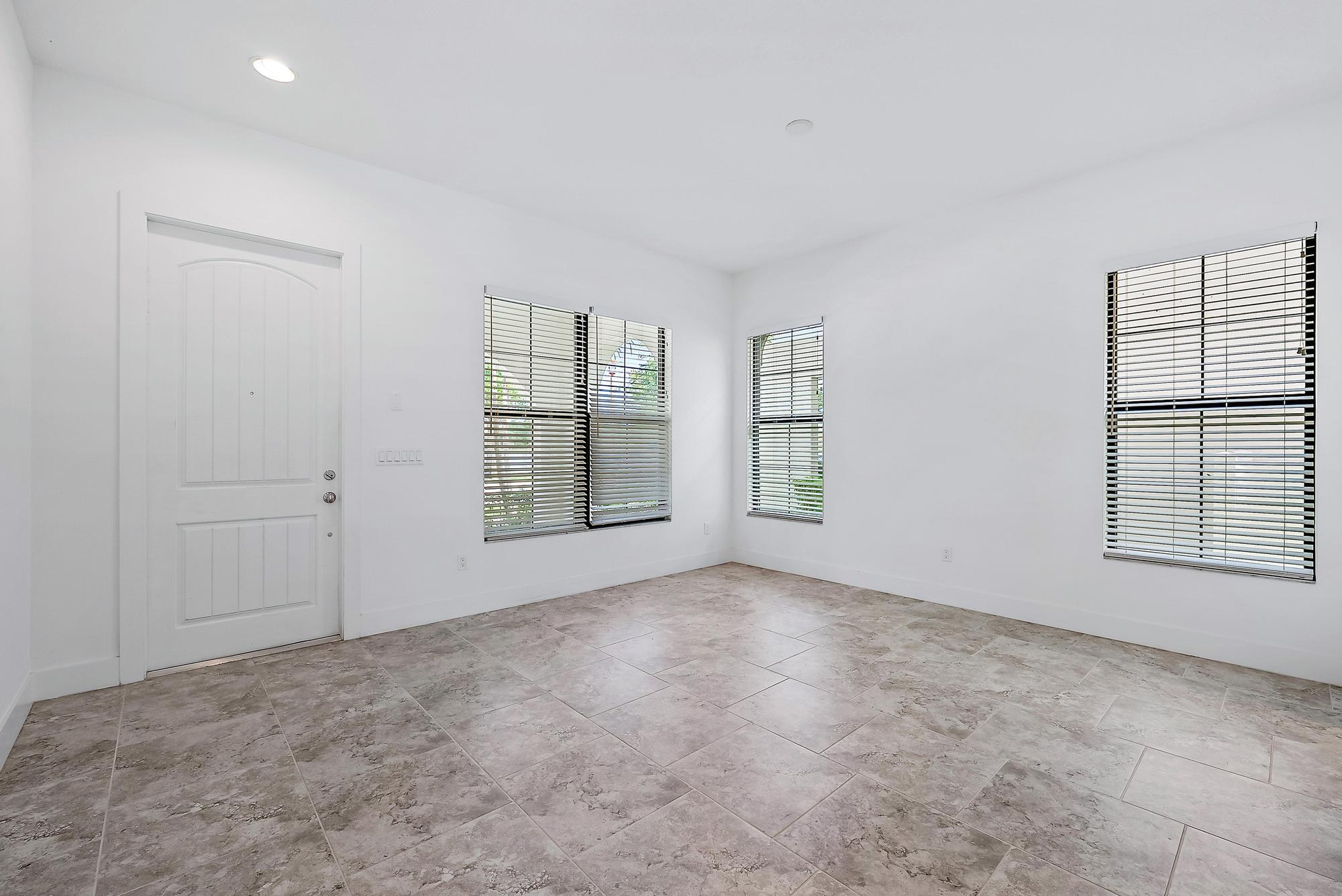 1193 Faulkner Terrace