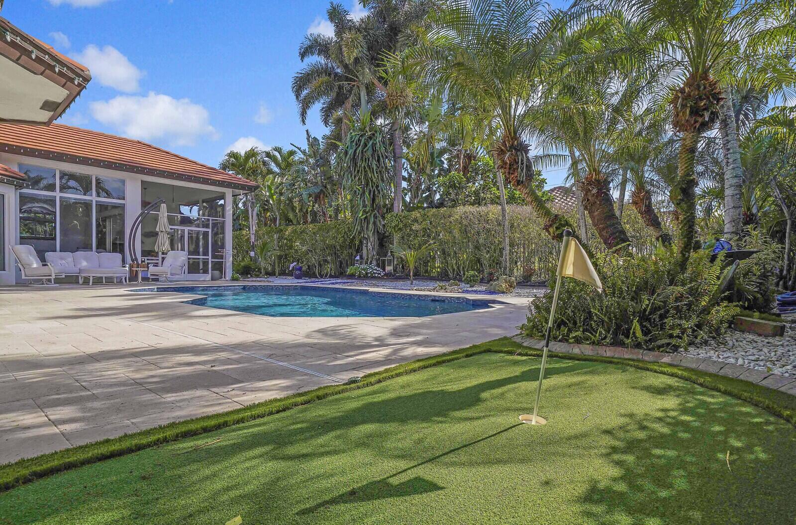 19036 SE Coral Reef Lane