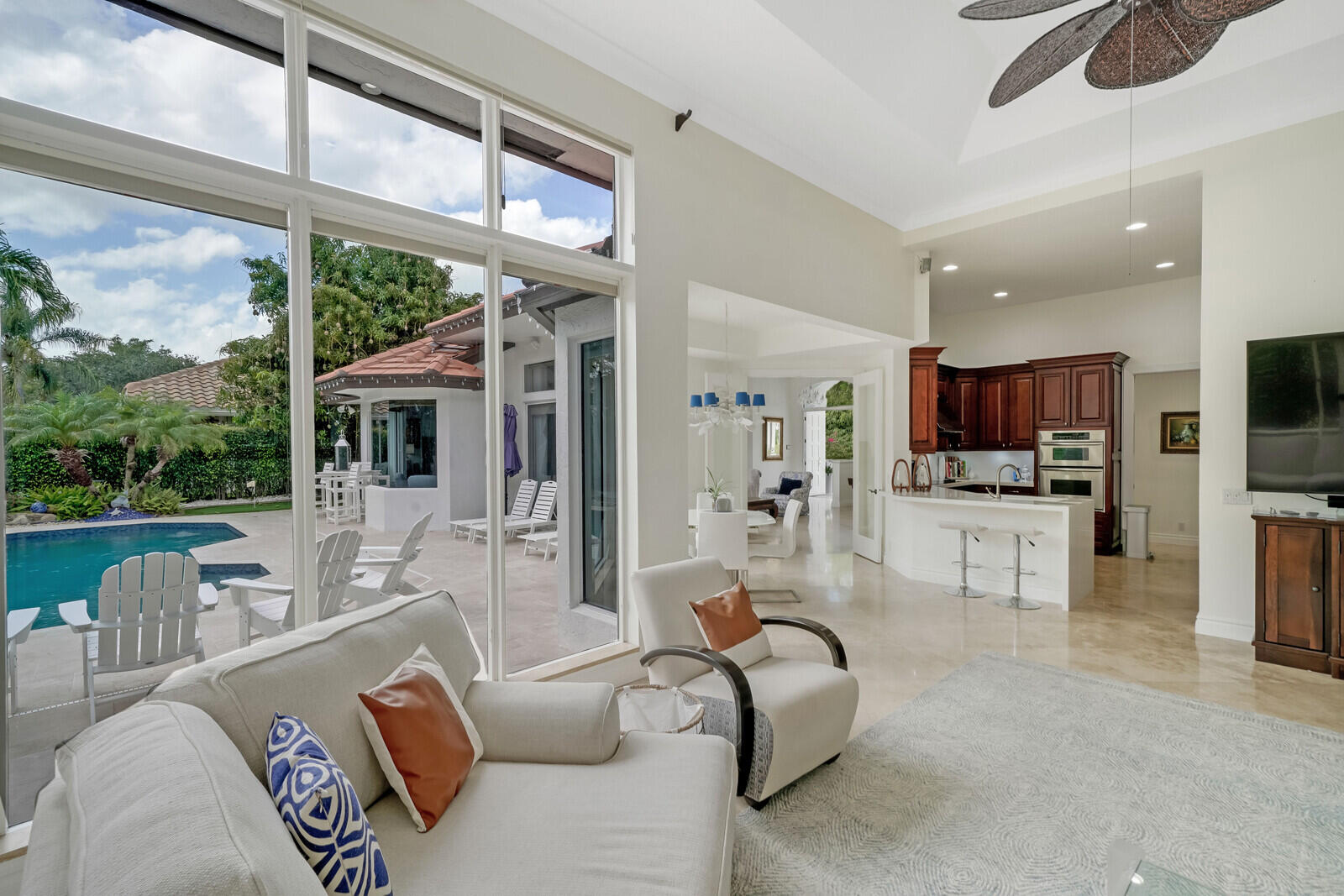 19036 SE Coral Reef Lane