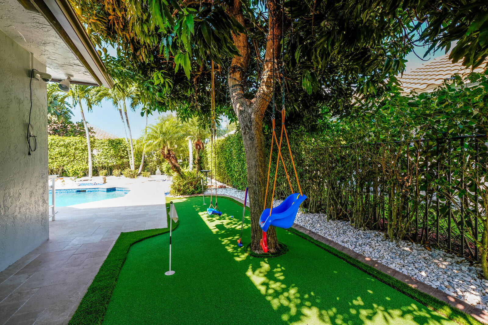 19036 SE Coral Reef Lane