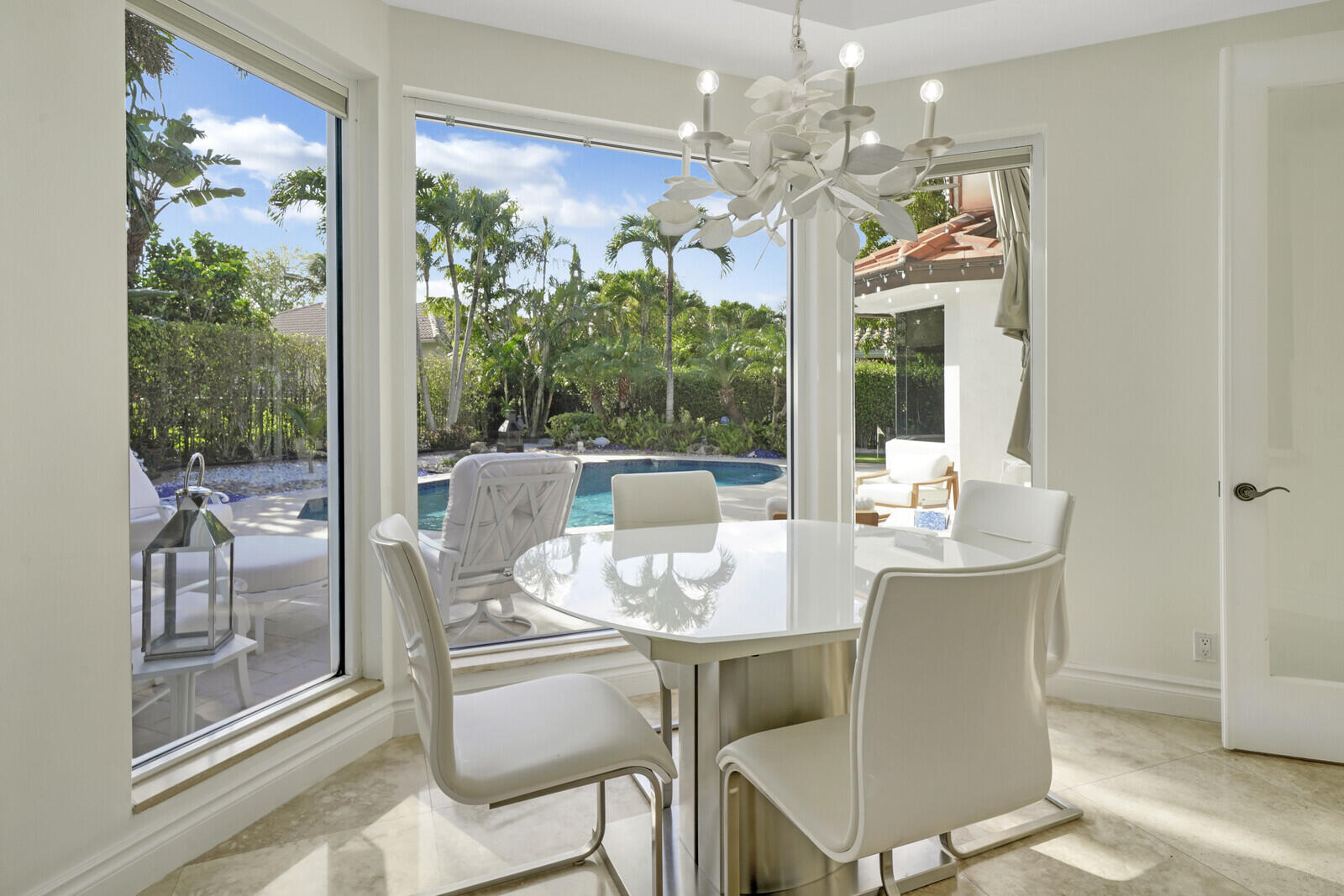 19036 SE Coral Reef Lane