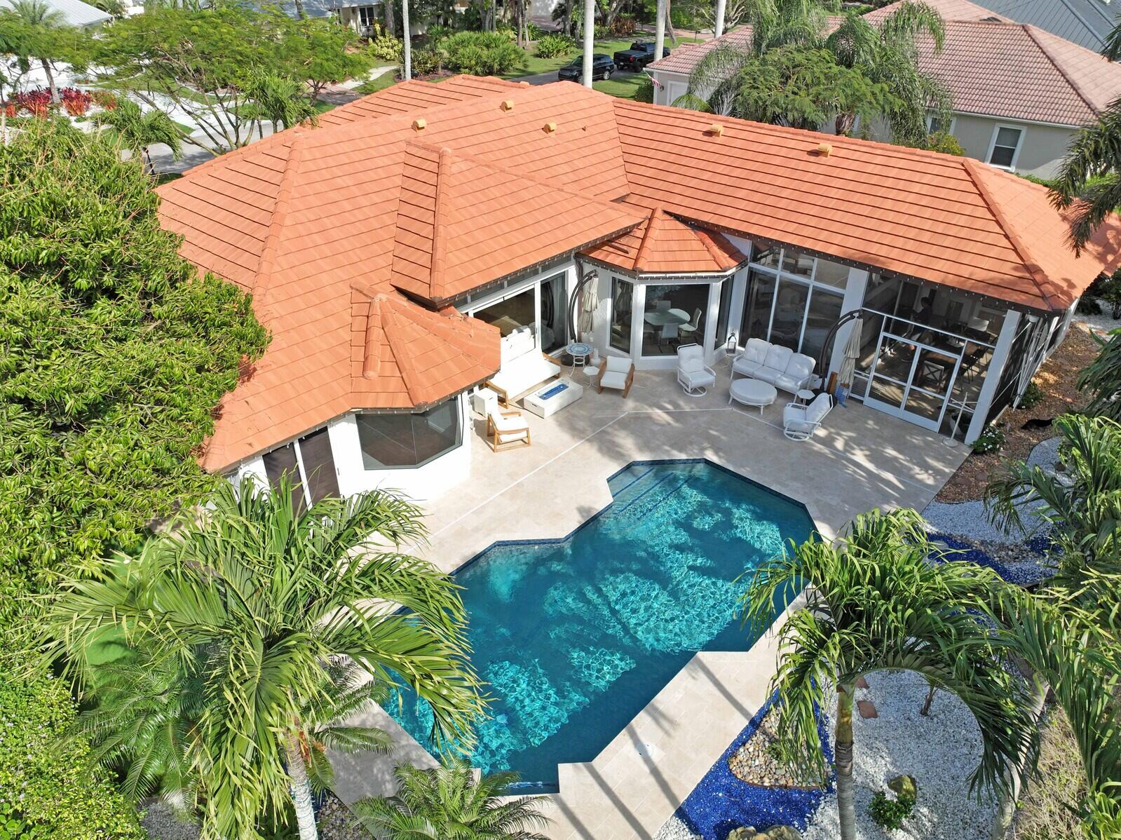 19036 SE Coral Reef Lane