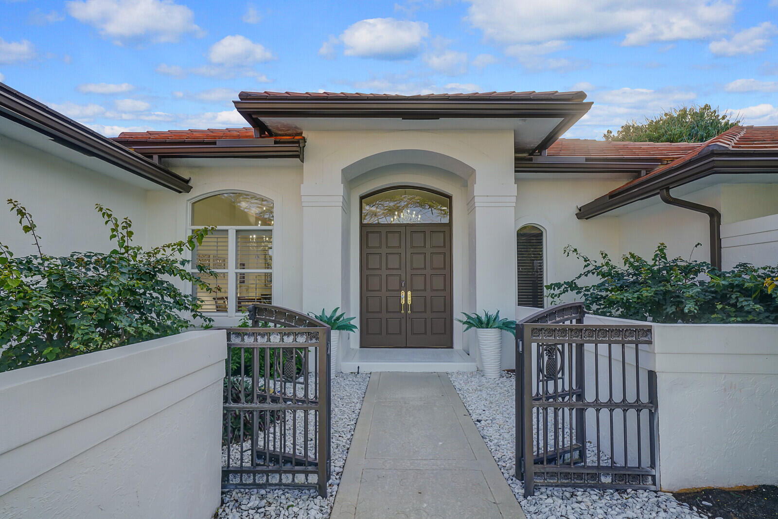 19036 SE Coral Reef Lane