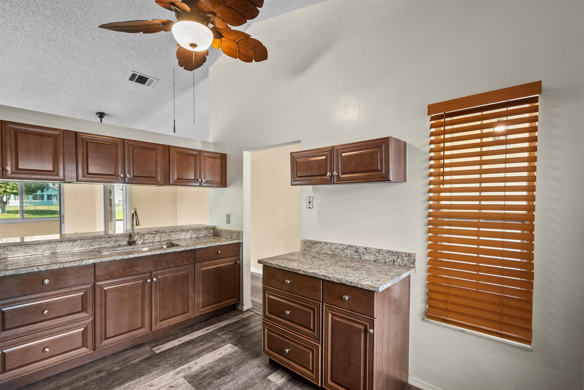 1985 SE West Dunbrooke Circle