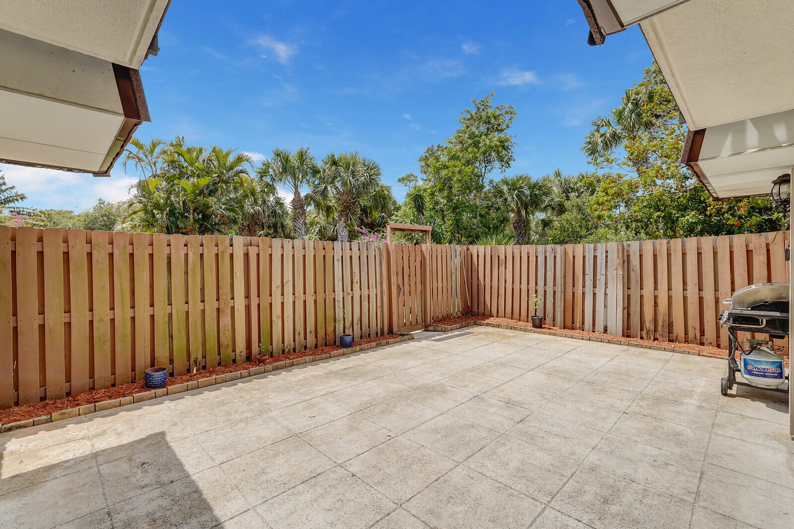 5804 SE Riverboat Drive 302