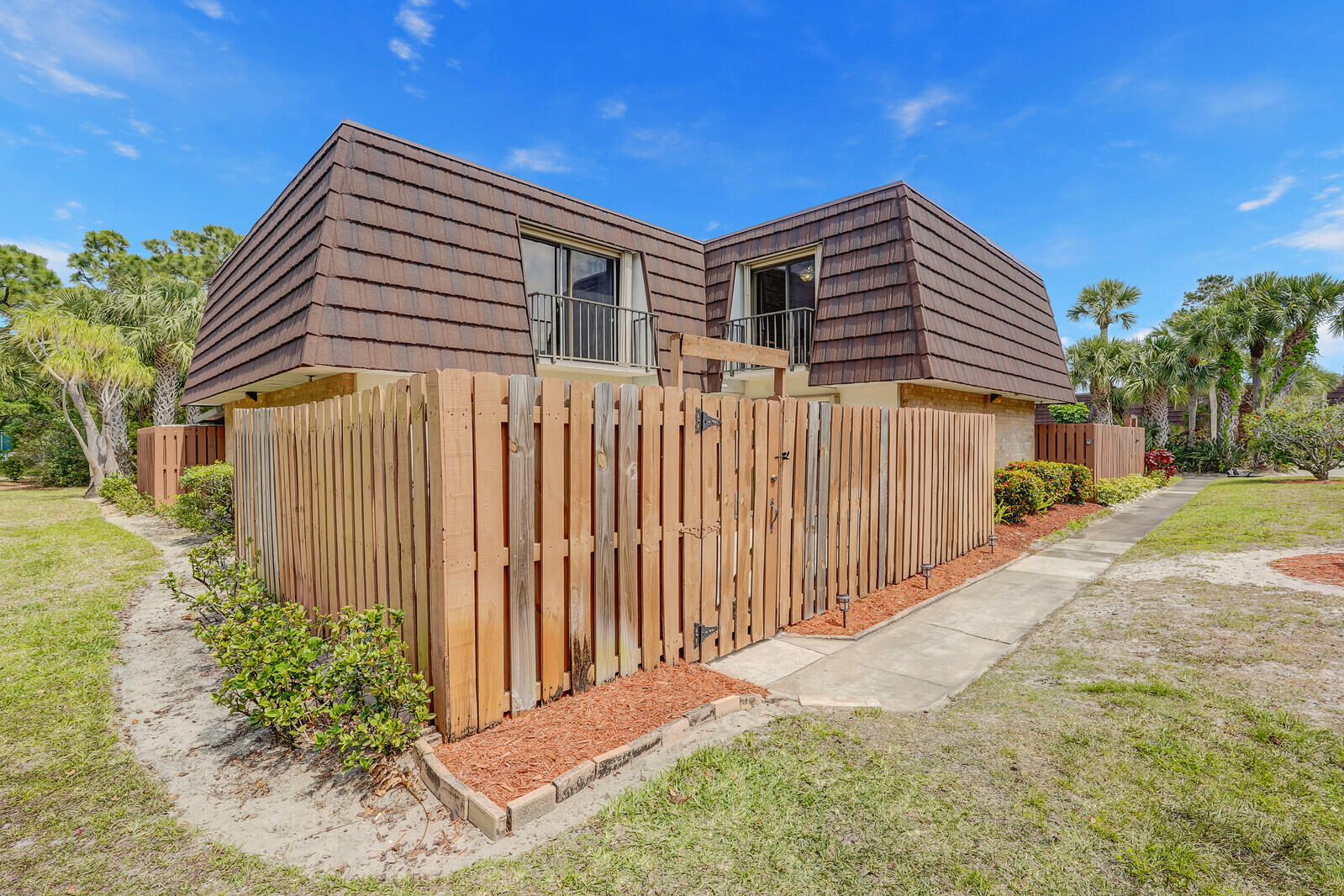 5804 SE Riverboat Drive 302