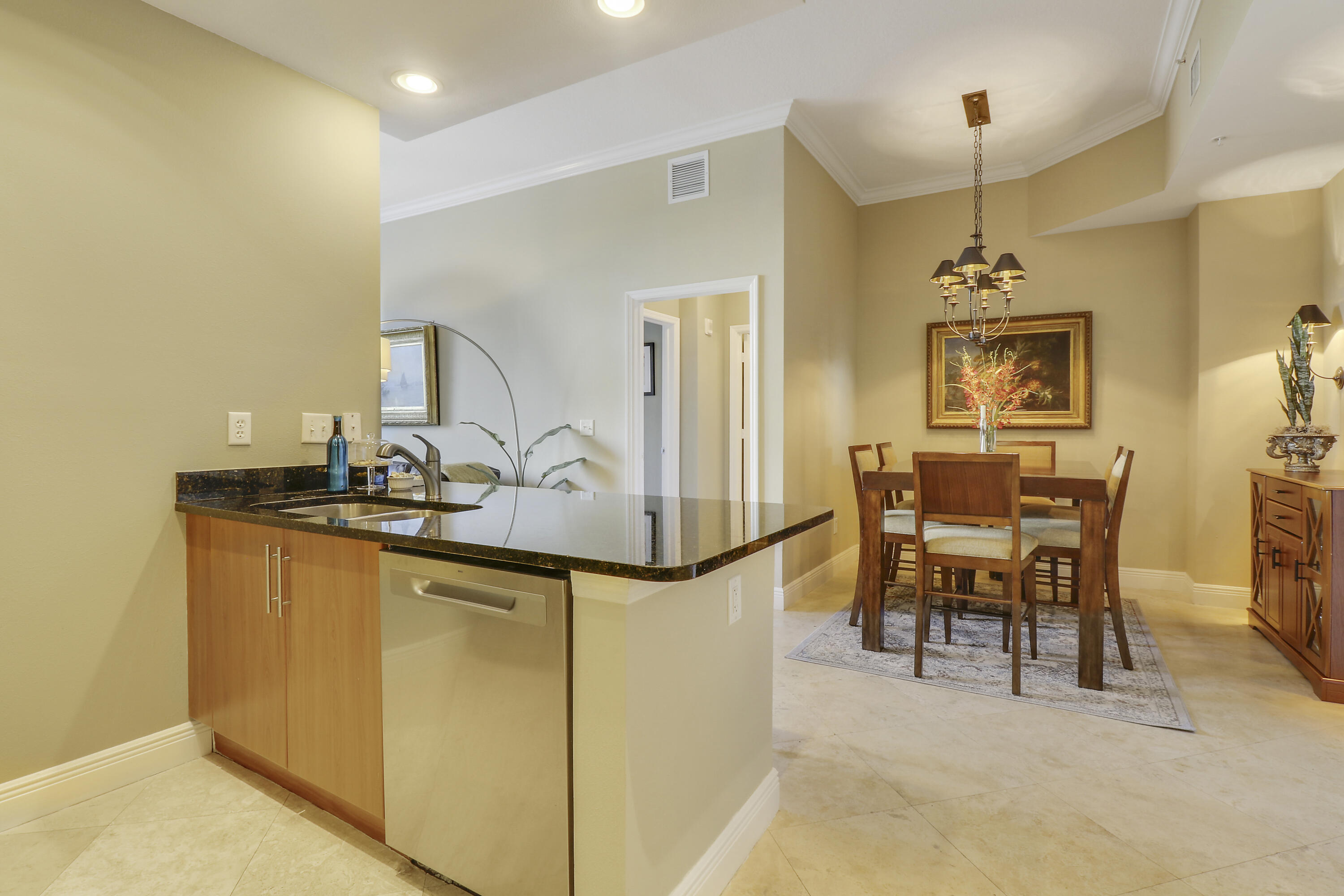 600 S Dixie 405 Highway, West Palm Beach