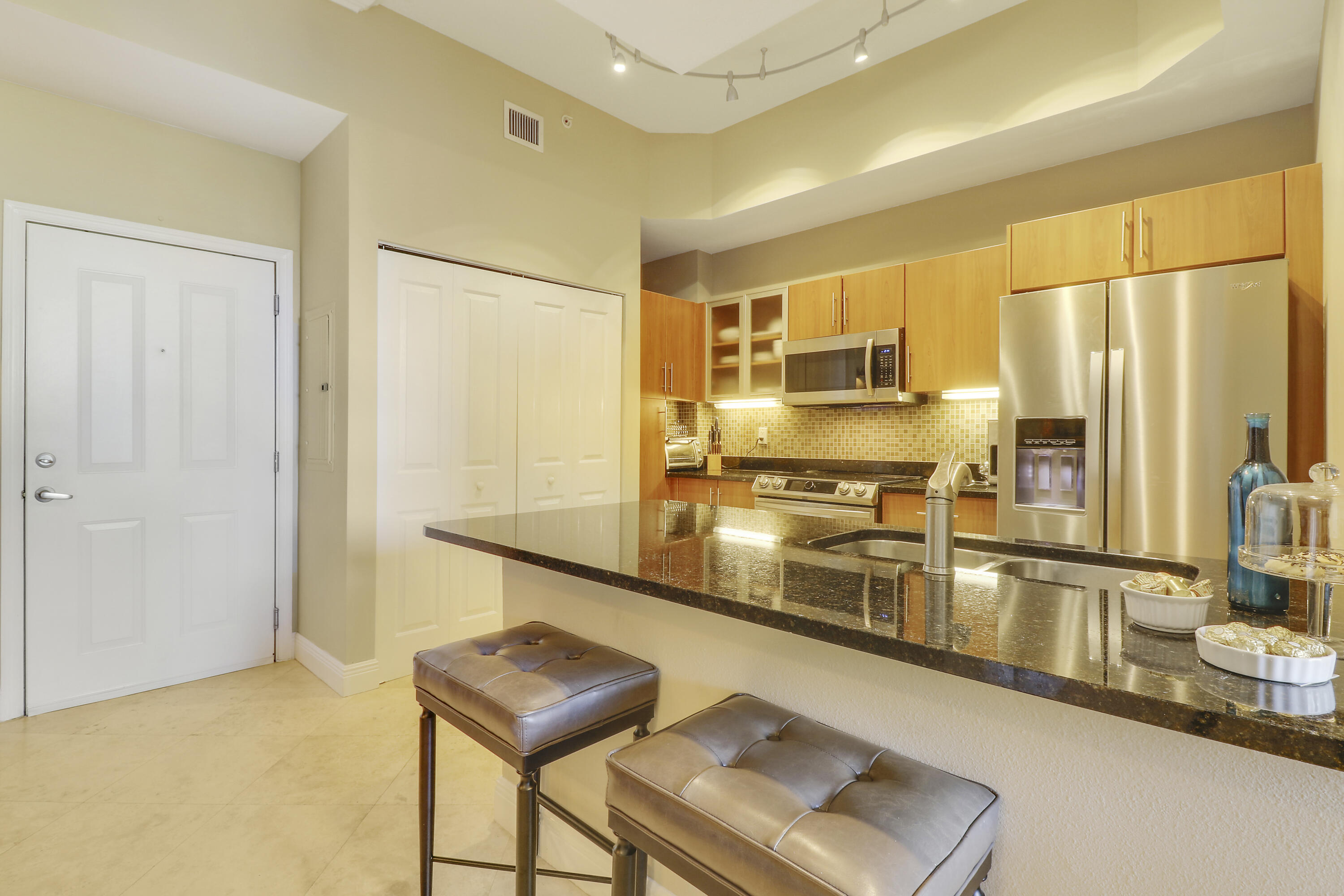 600 S Dixie 405 Highway, West Palm Beach