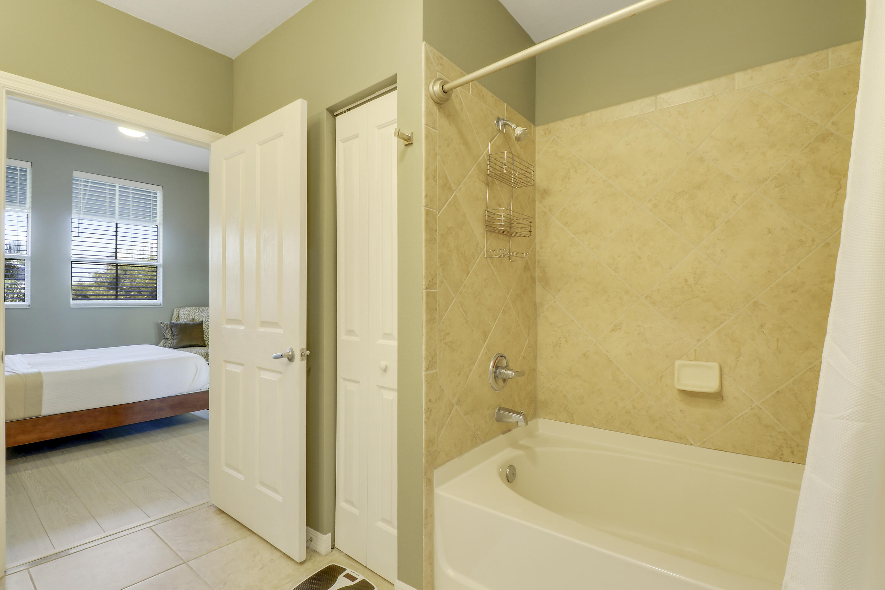 600 S Dixie 405 Highway, West Palm Beach