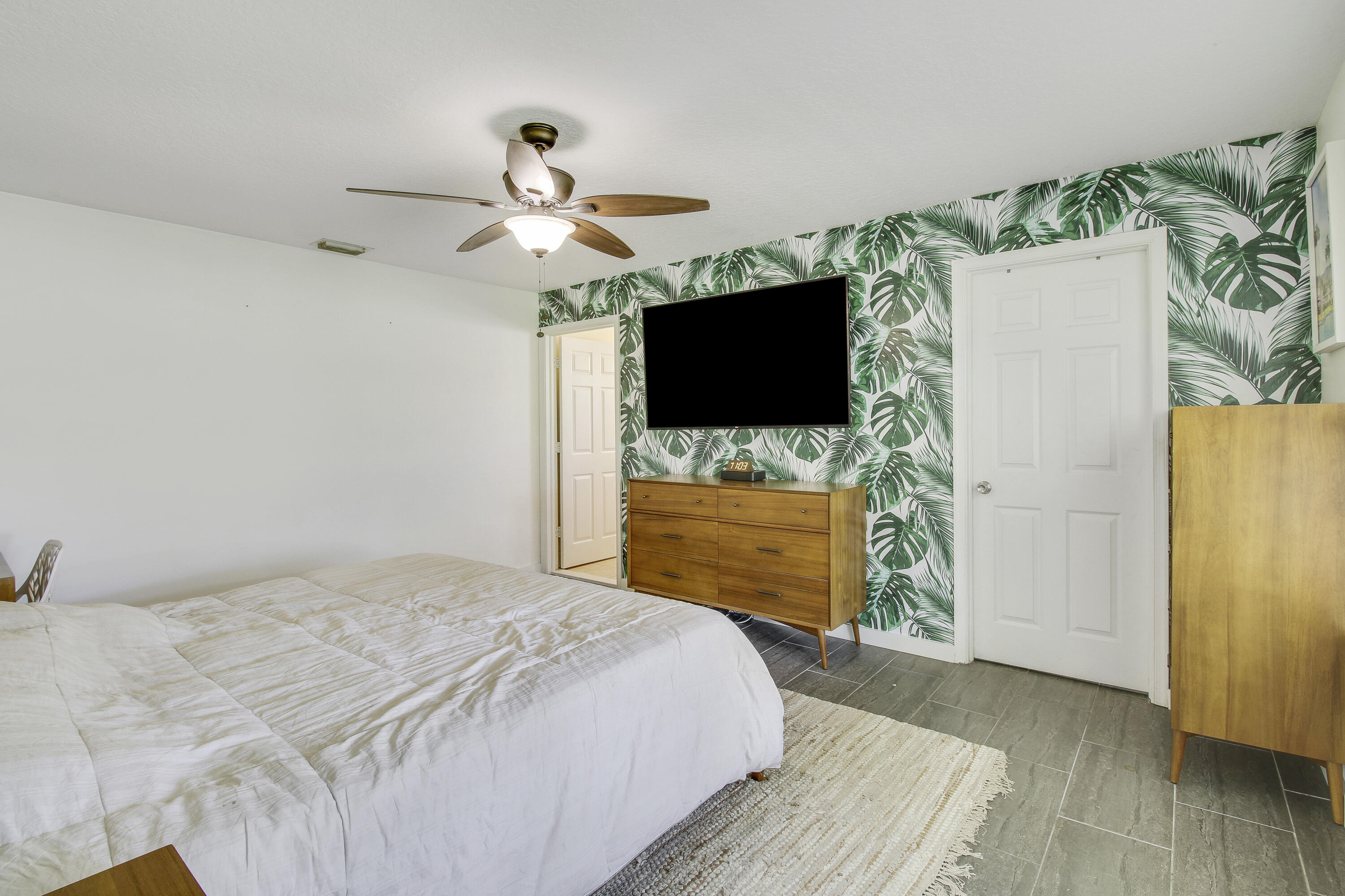 17881 W Alan Black Boulevard