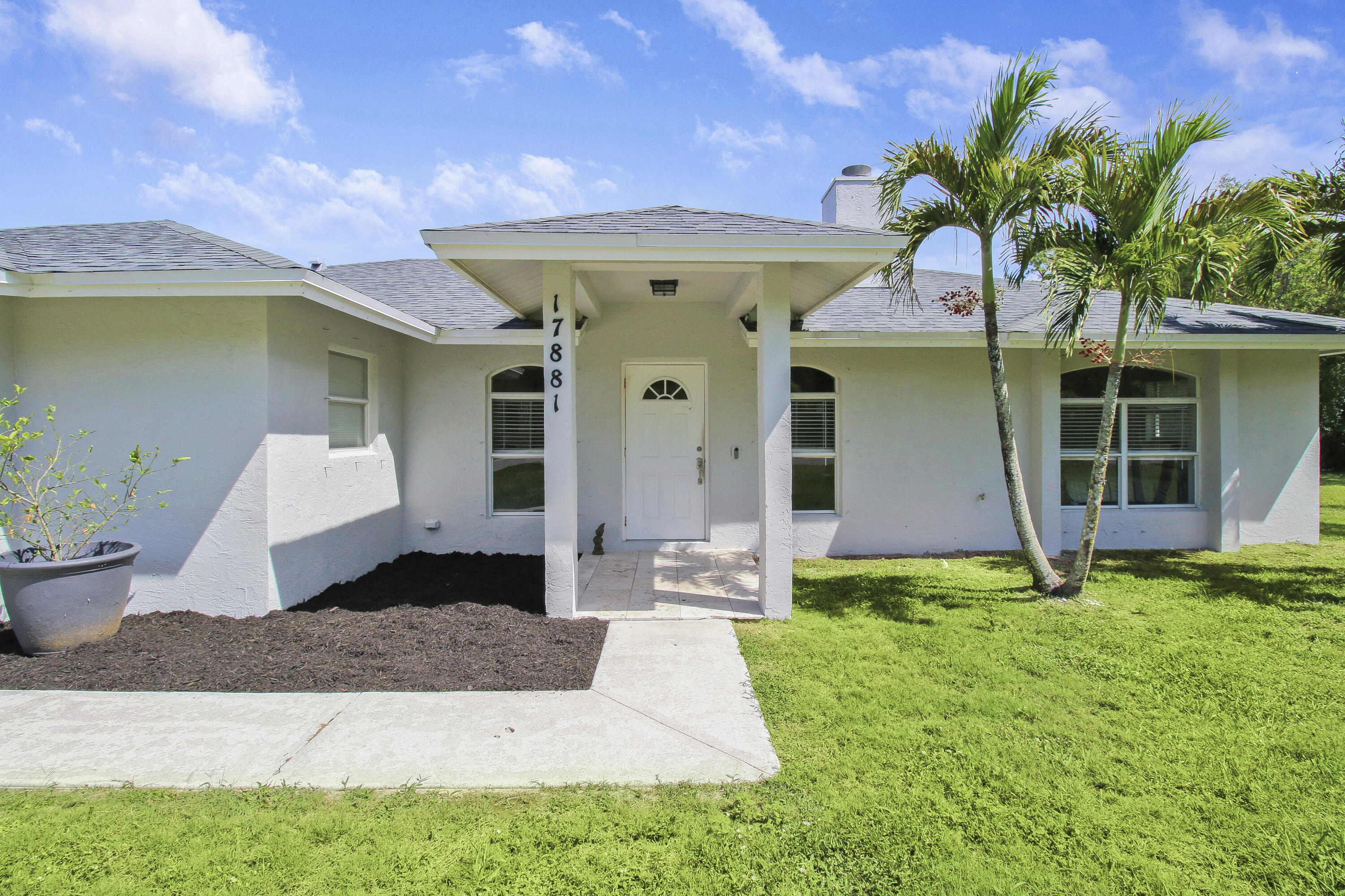 17881 W Alan Black Boulevard