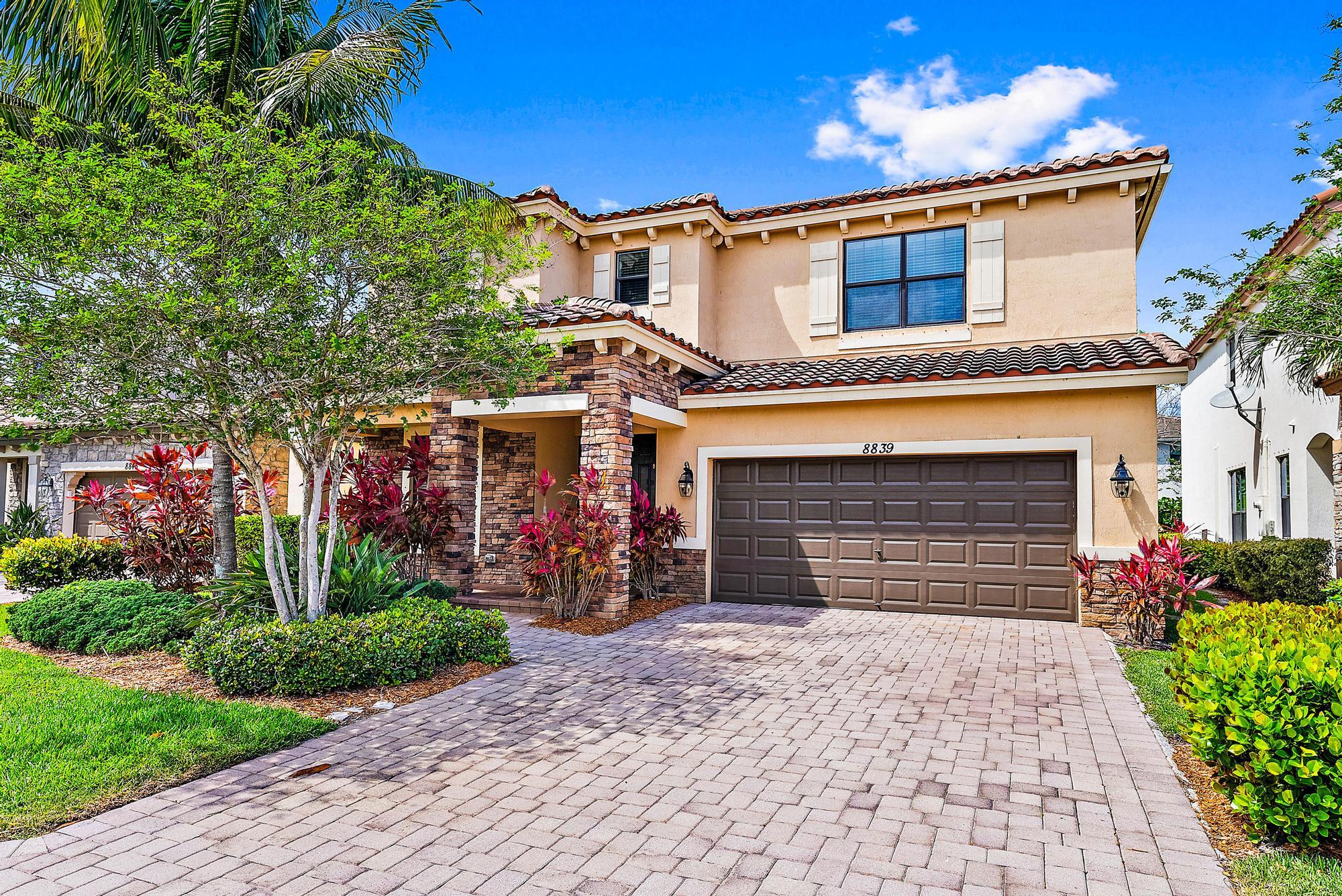 8839 Willow Cove Lane