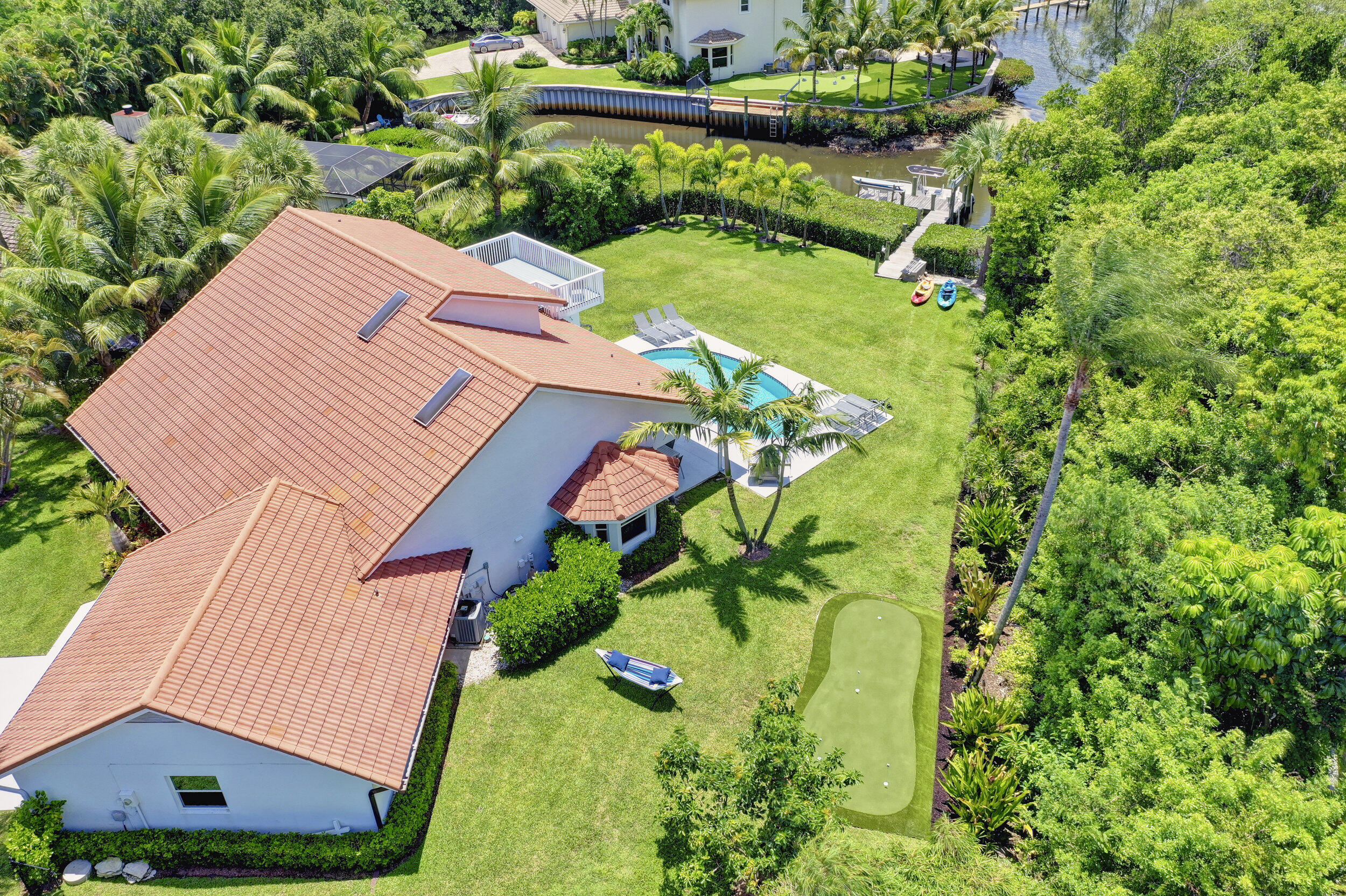 141 Pine Hill Trail W