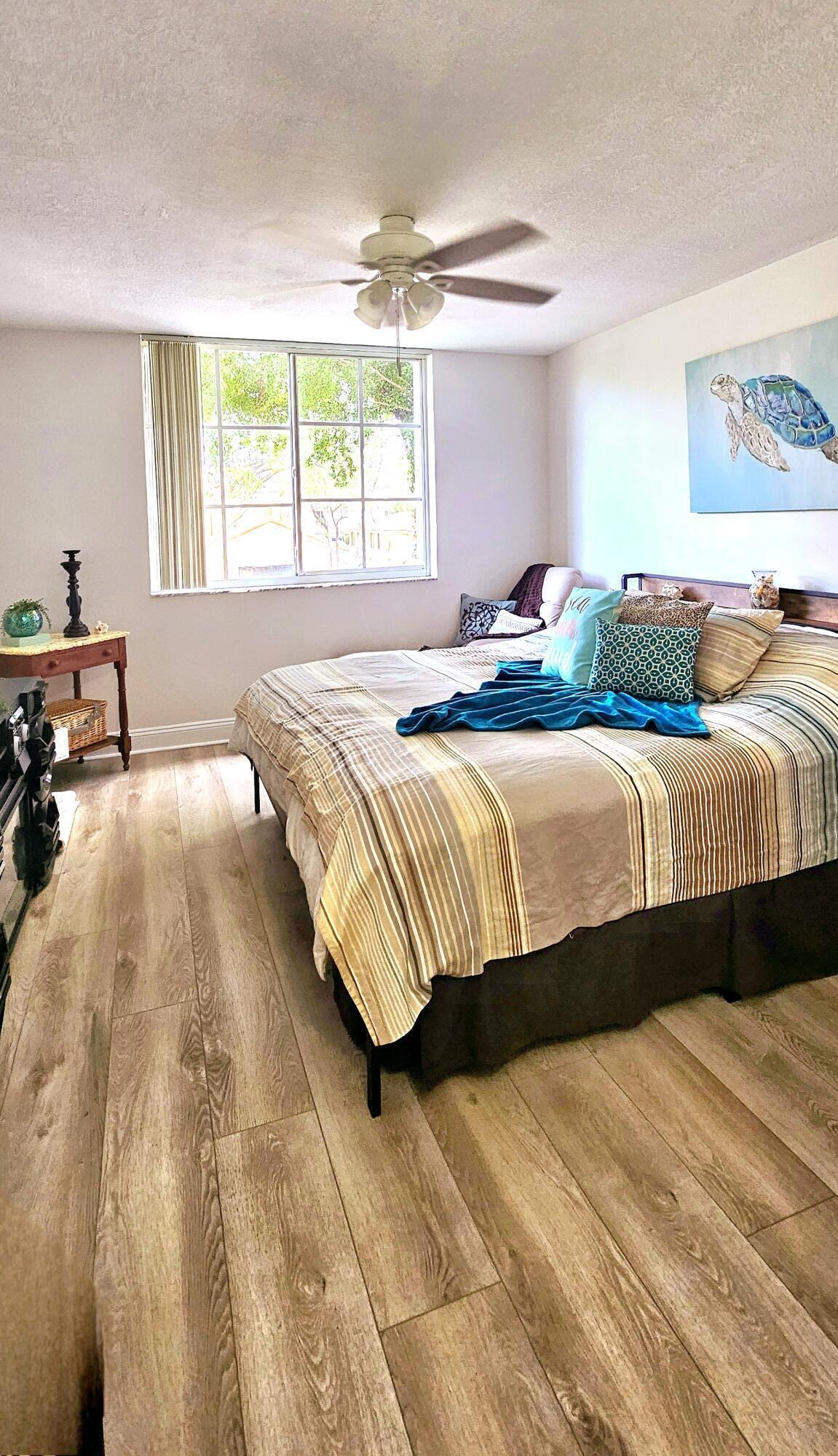 131 Yacht Club Way 207, Hypoluxo Unit: 207