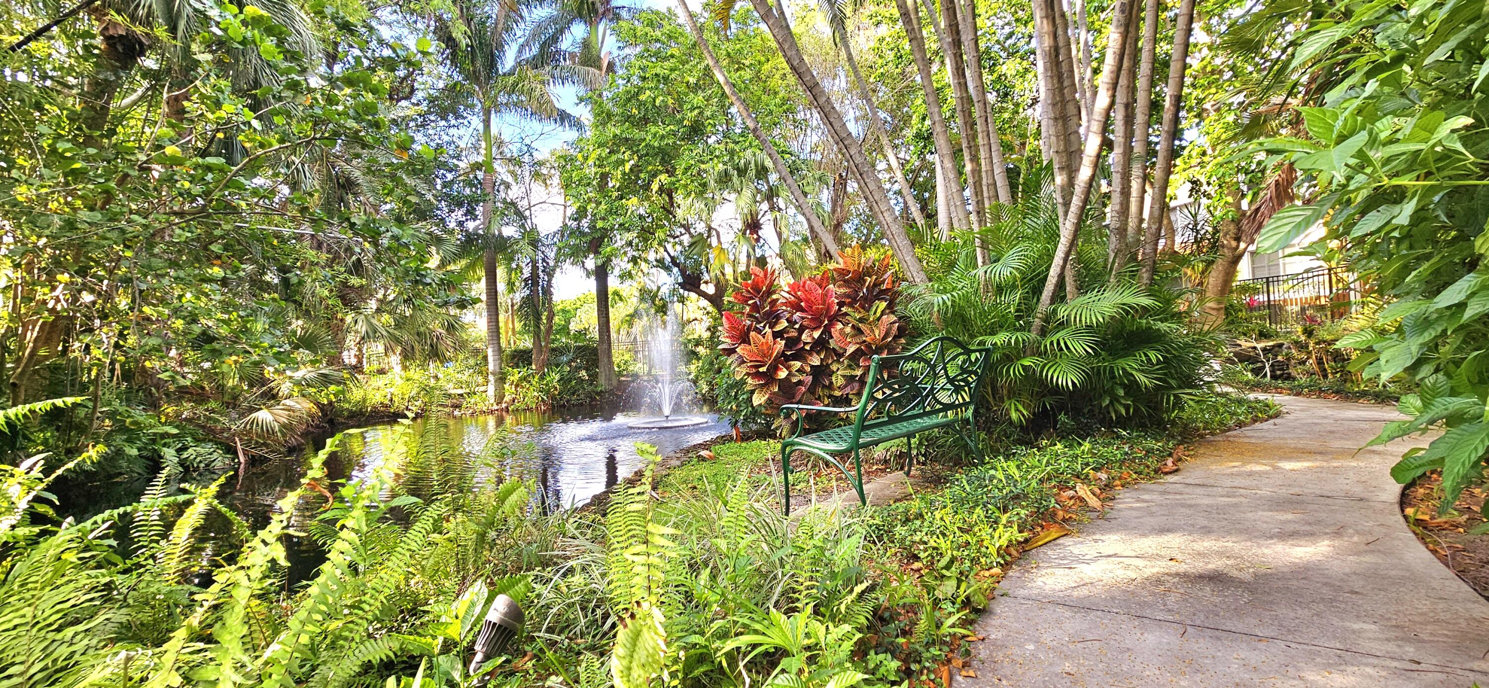 131 Yacht Club Way 207, Hypoluxo Unit: 207