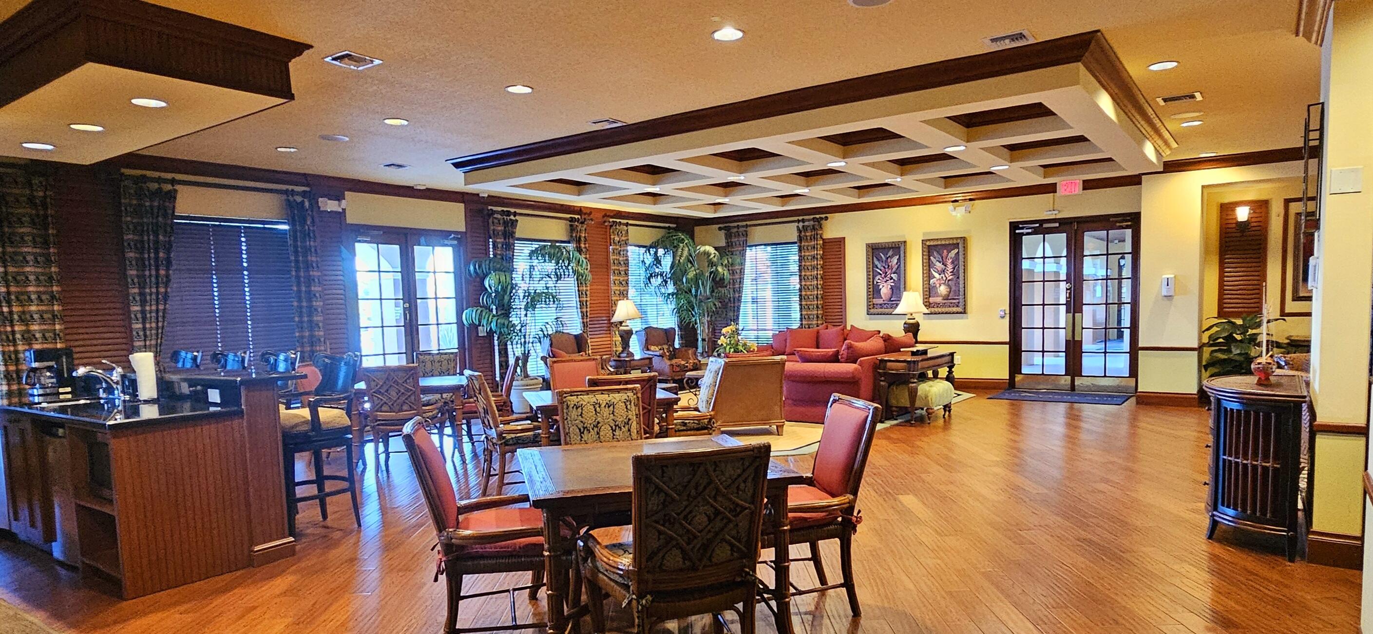 131 Yacht Club Way 207, Hypoluxo Unit: 207