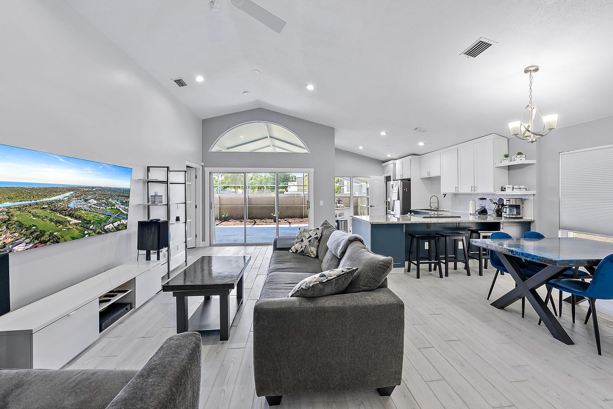 2868 SW Shinnecock Hills Court