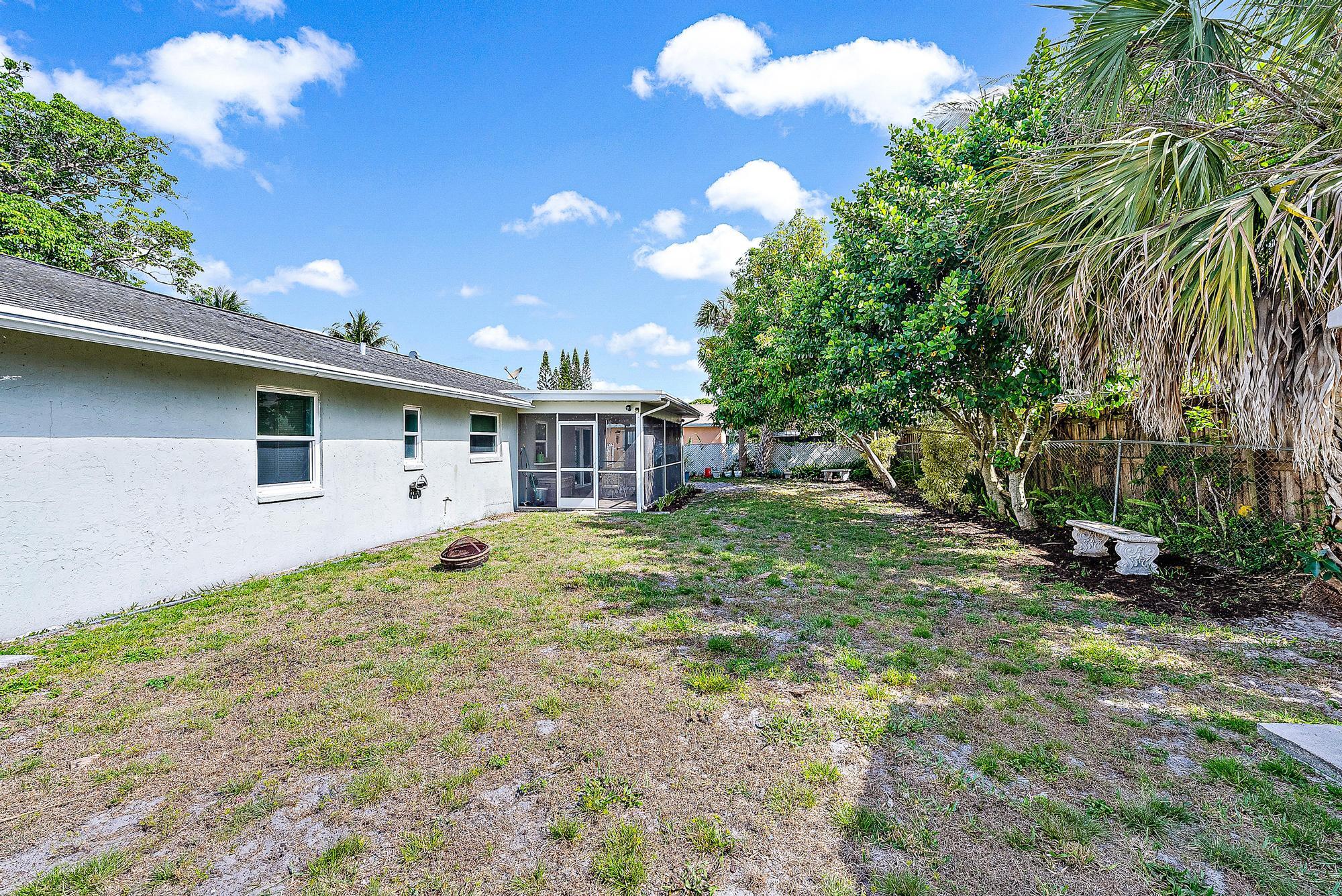 1356 Scottsdale Road E