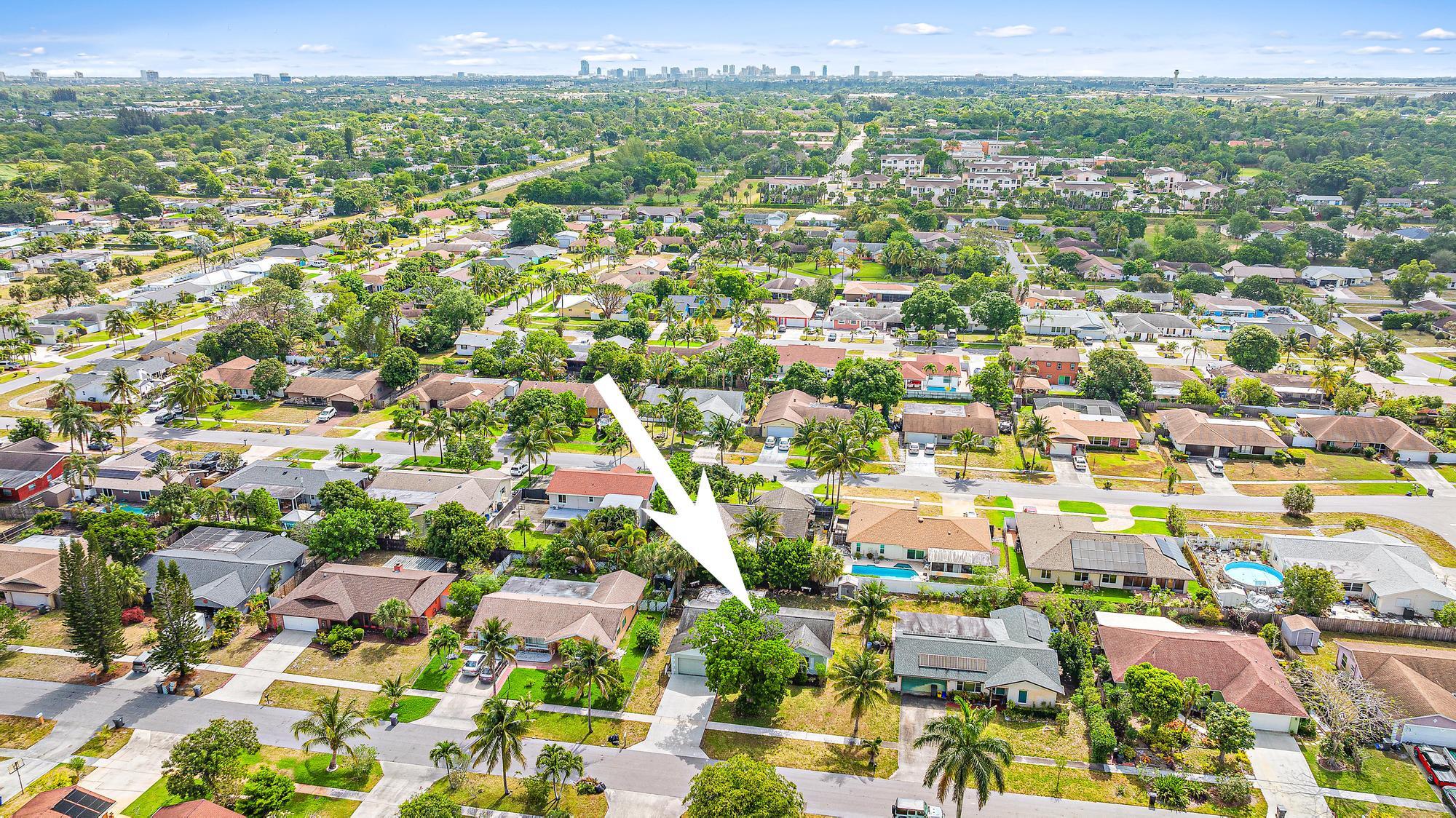 1356 Scottsdale Road E