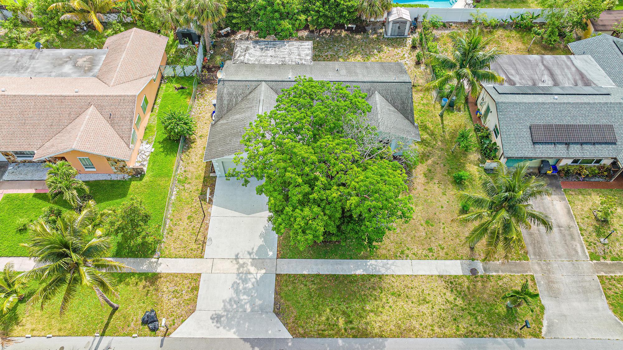 1356 Scottsdale Road E