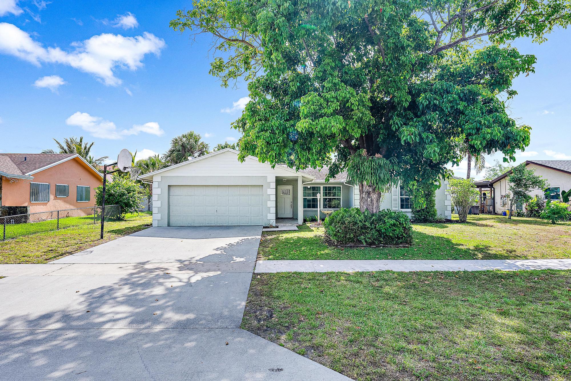 1356 Scottsdale Road E
