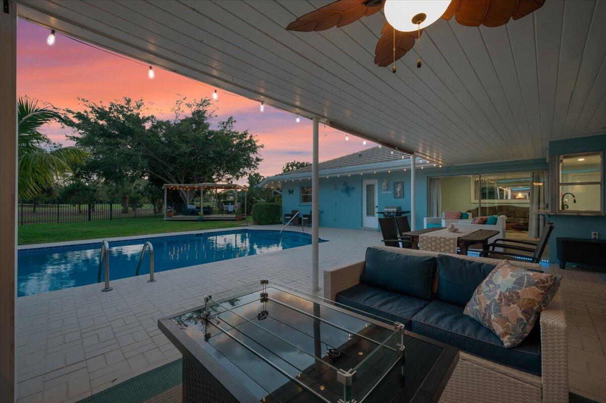 4360 Hickory Drive