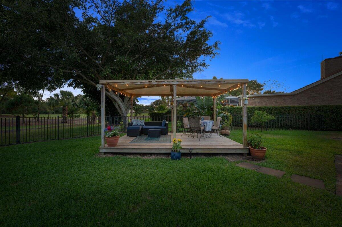 4360 Hickory Drive