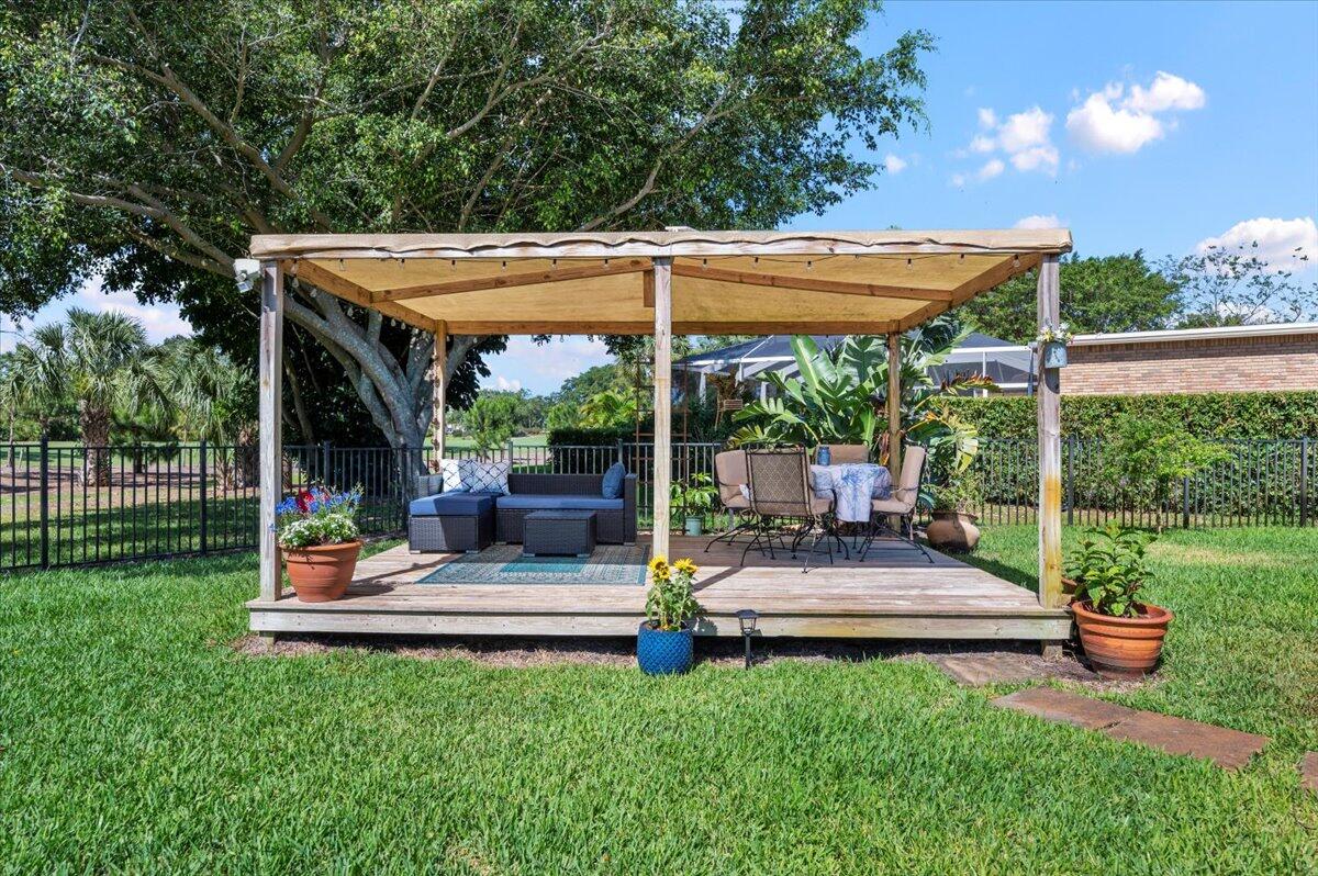 4360 Hickory Drive