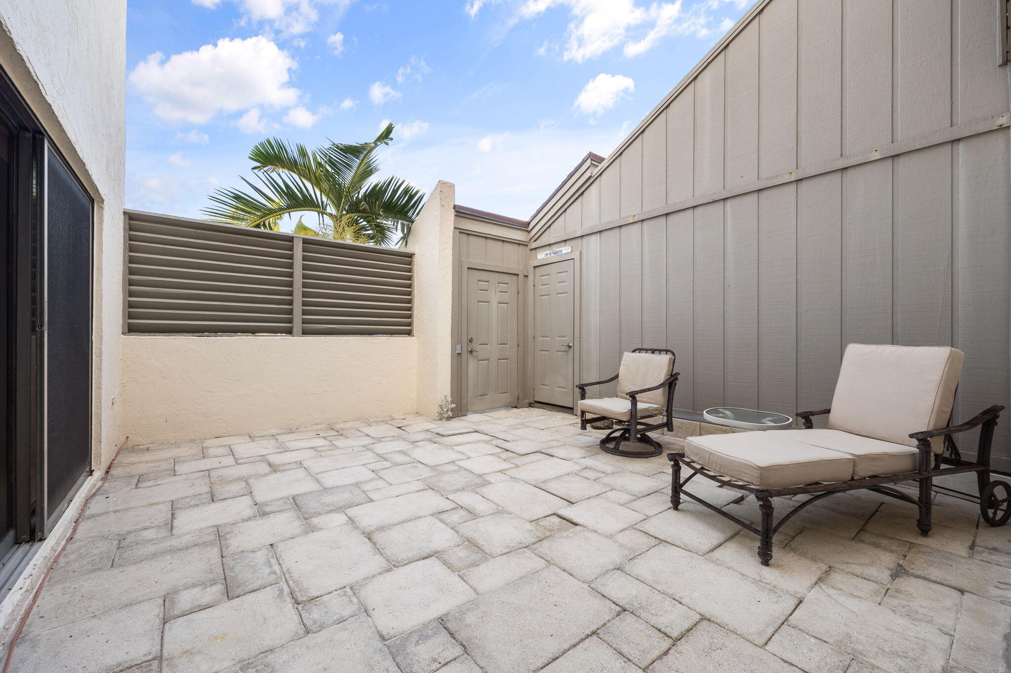 1605 S Us Highway 1 1a