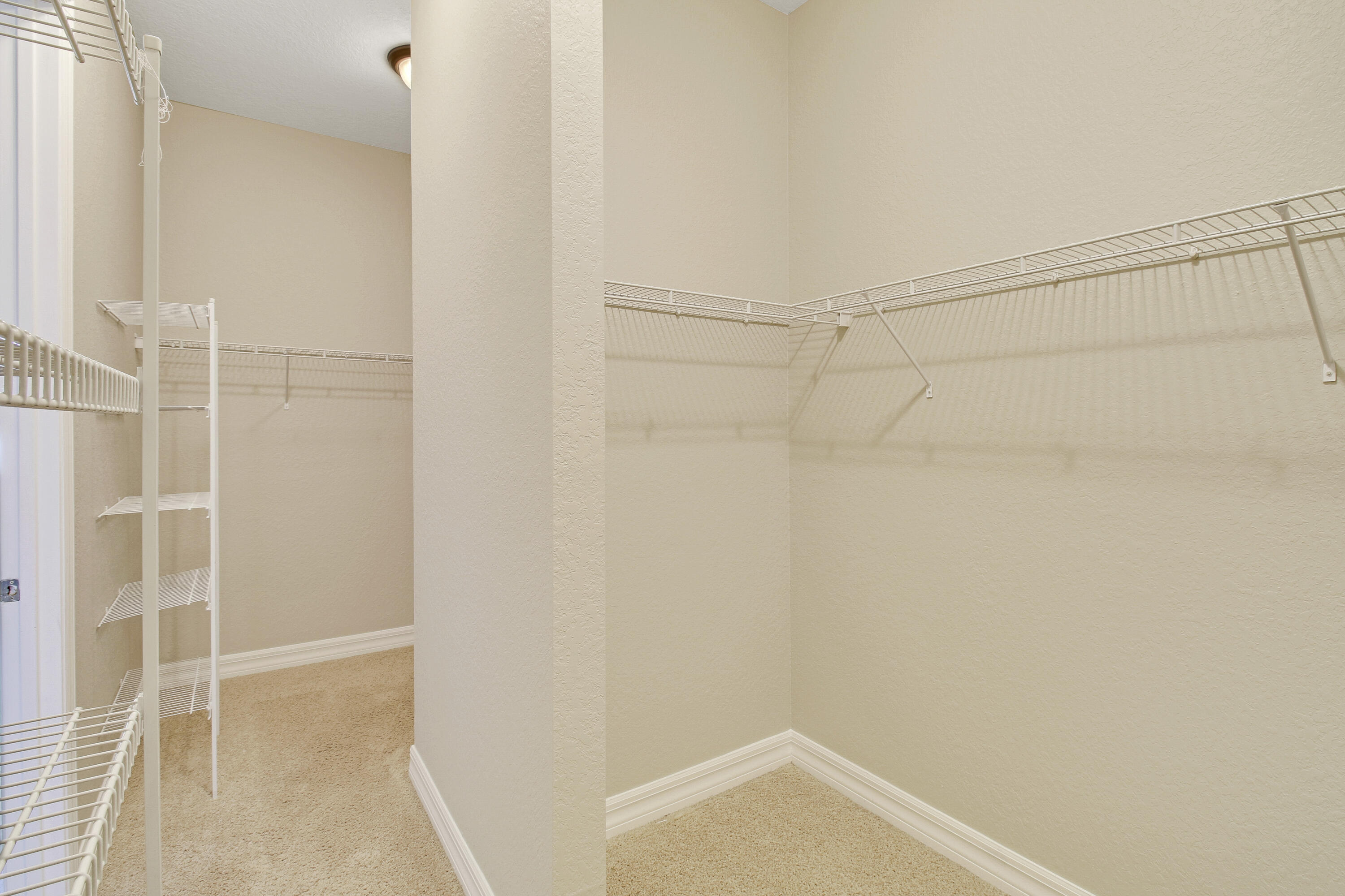 10722 Willow Oak Court