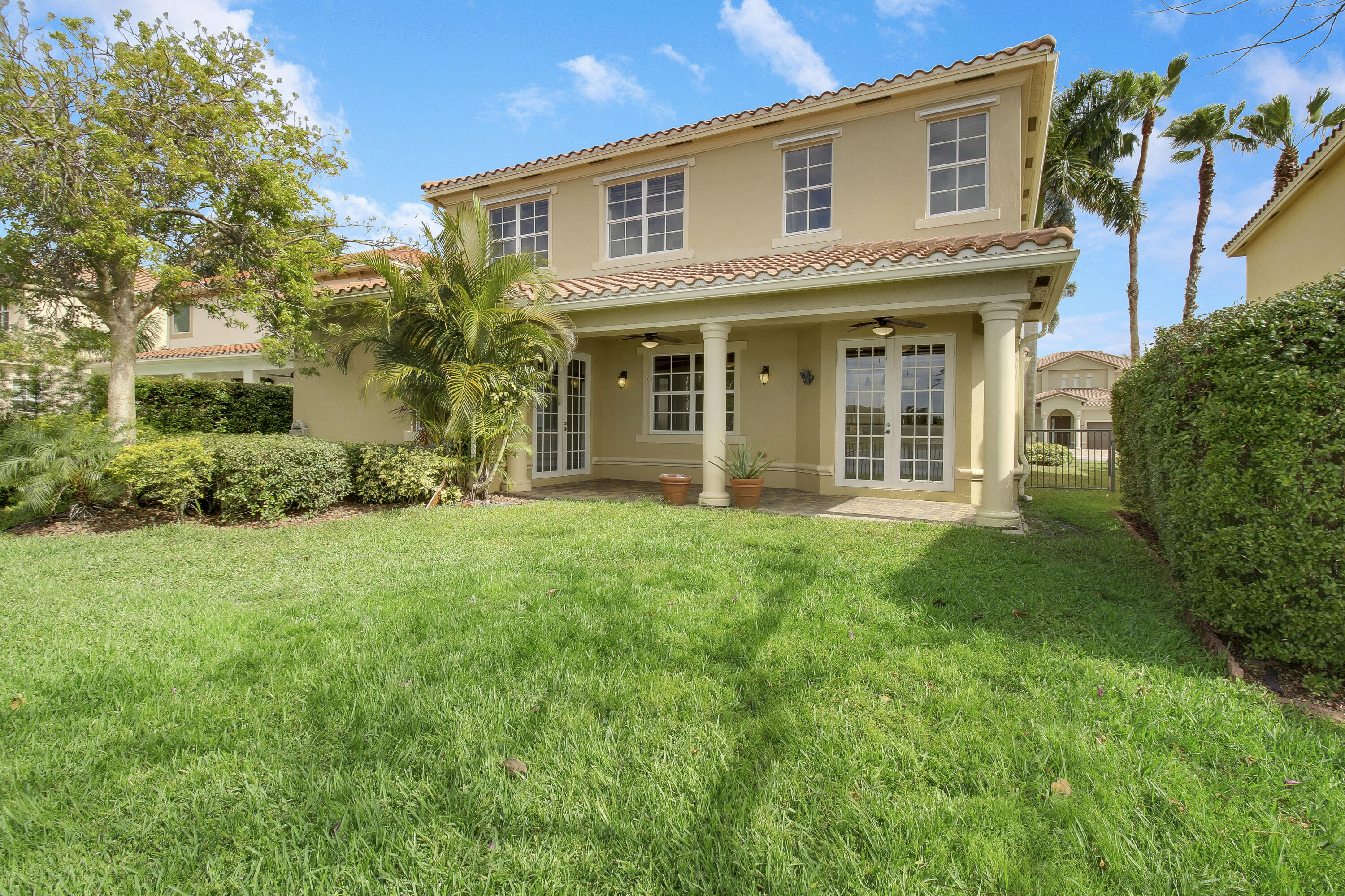 10722 Willow Oak Court