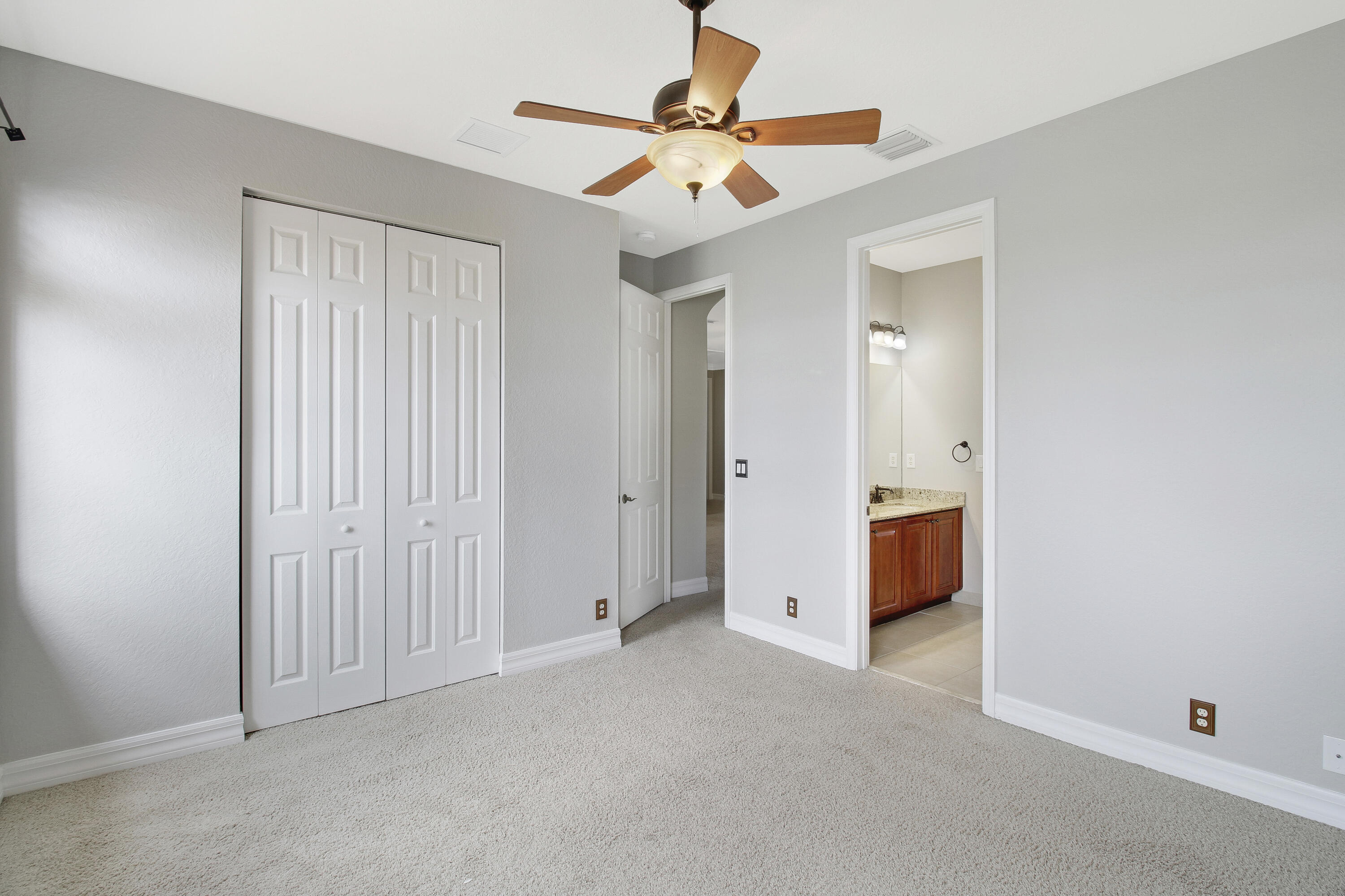 10722 Willow Oak Court