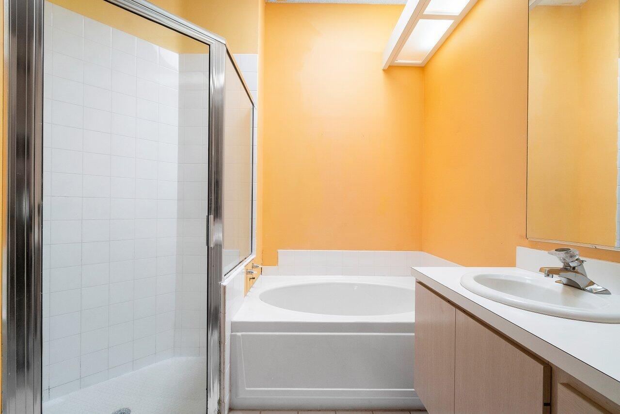 8695 Wakefield Drive, Palm Beach Gardens
