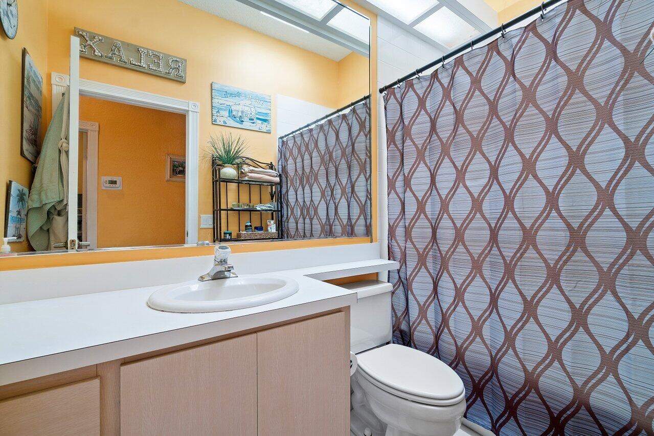8695 Wakefield Drive, Palm Beach Gardens