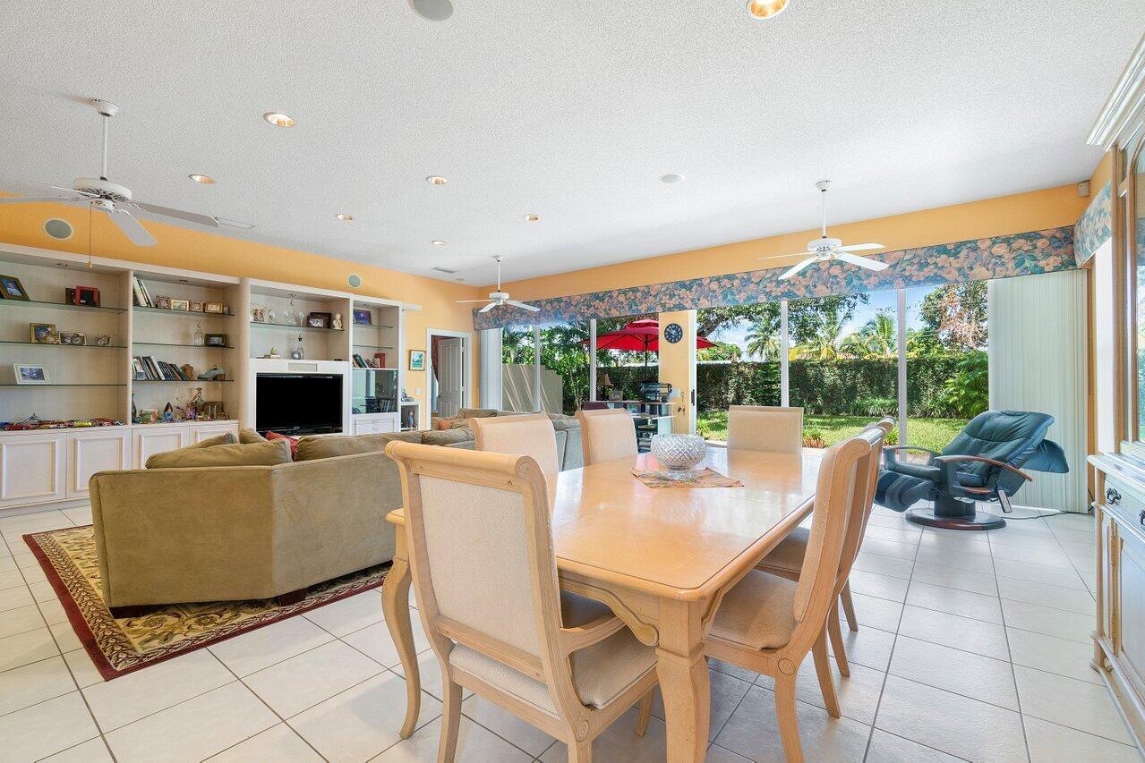 8695 Wakefield Drive, Palm Beach Gardens