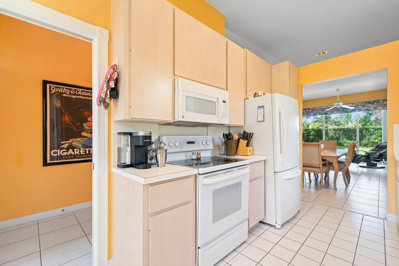 8695 Wakefield Drive, Palm Beach Gardens