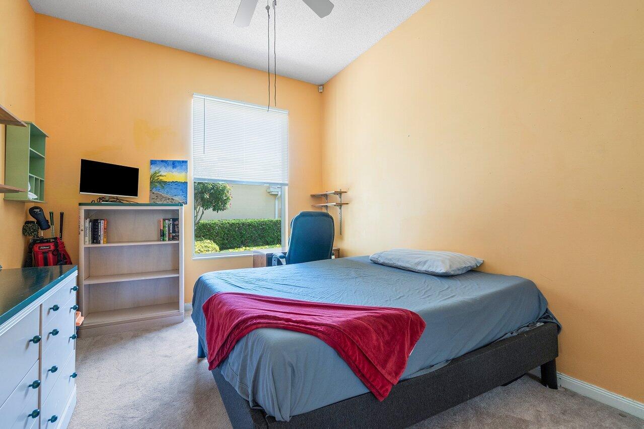 8695 Wakefield Drive, Palm Beach Gardens