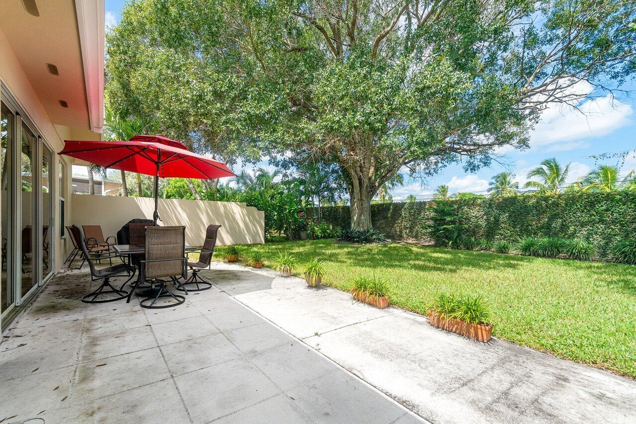 8695 Wakefield Drive, Palm Beach Gardens