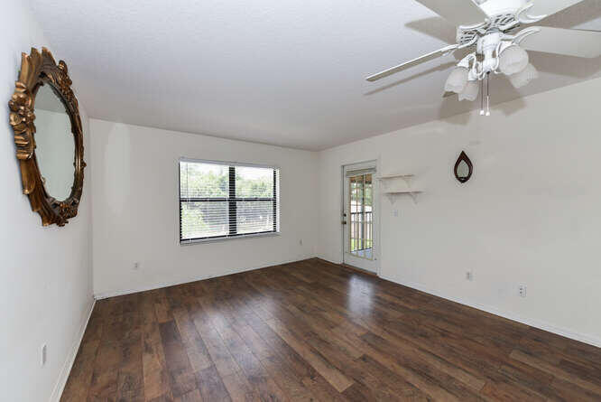 2454 SE Garden Terrace 306