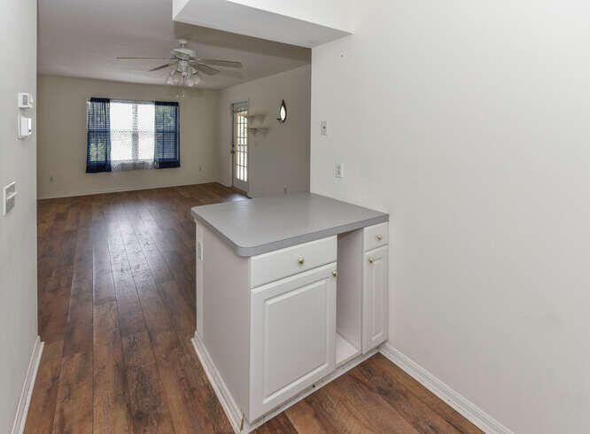 2454 SE Garden Terrace 306