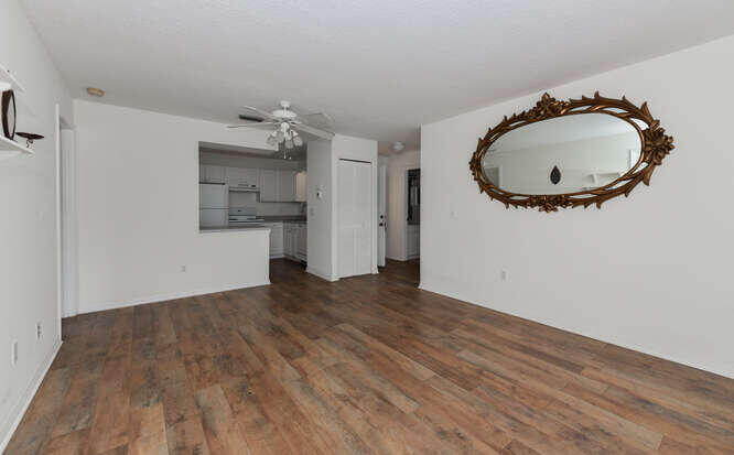 2454 SE Garden Terrace 306