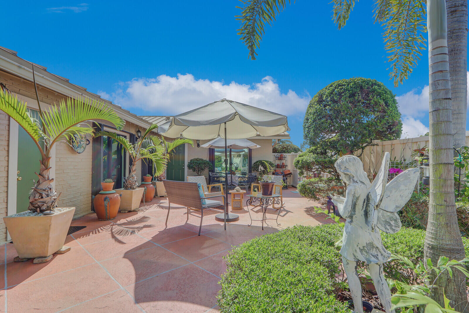 5789 Golden Eagle Circle