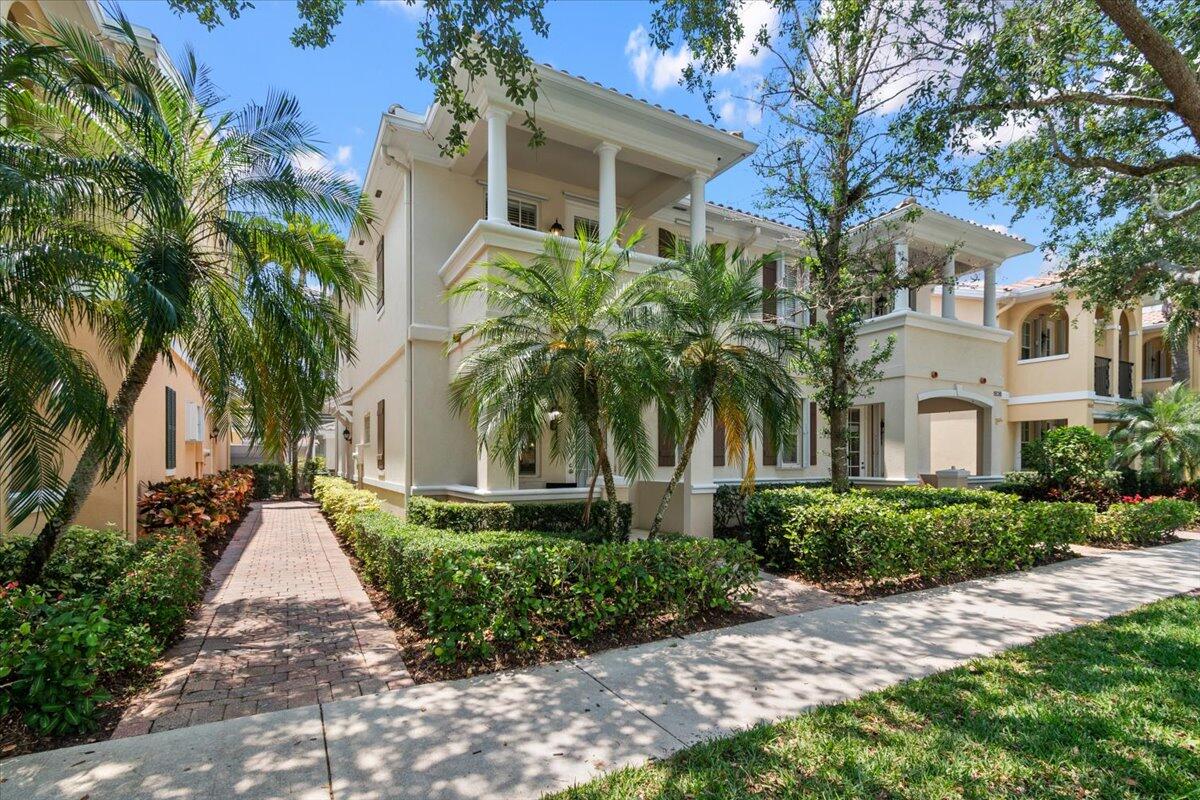 1832 Jeaga Drive