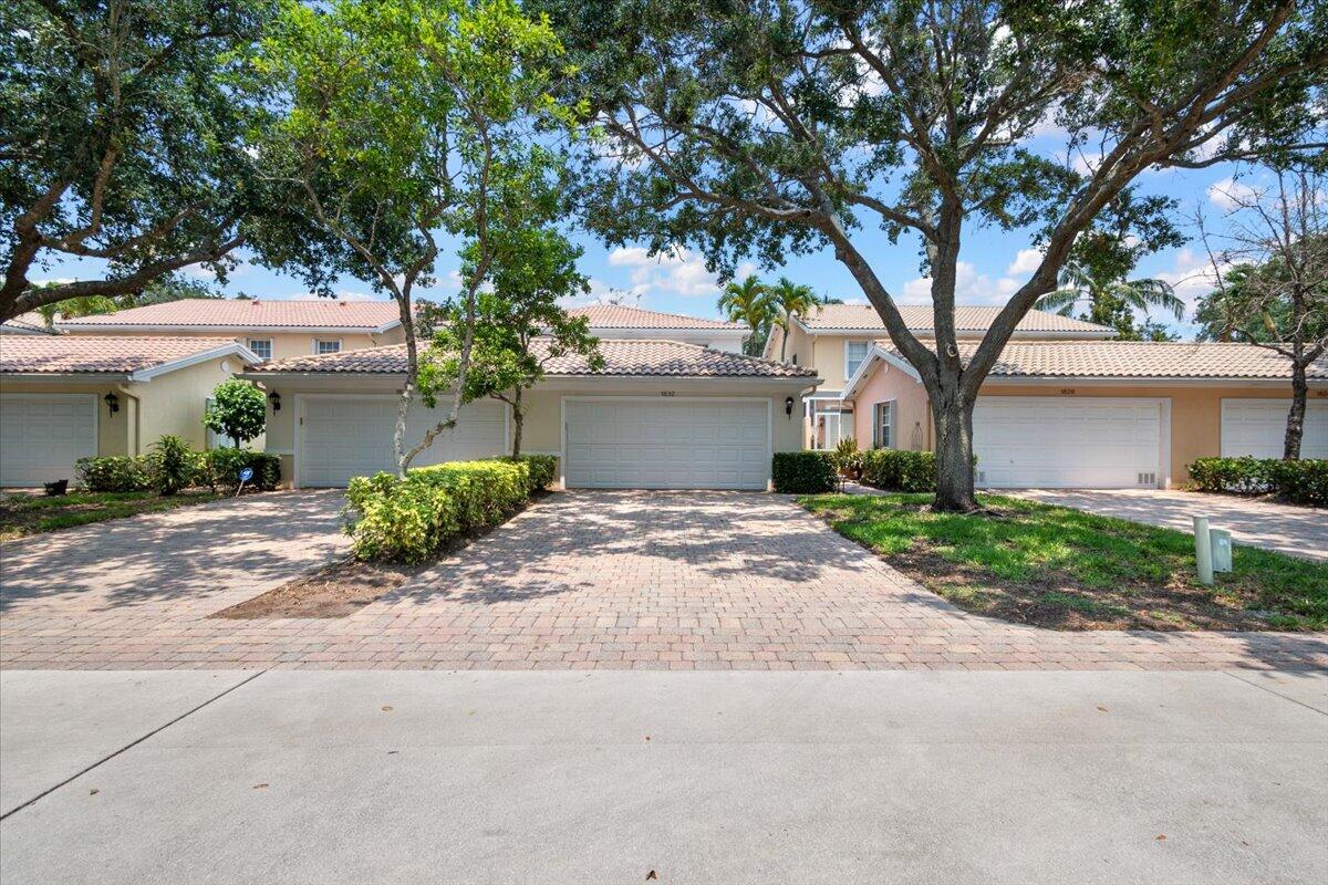 1832 Jeaga Drive