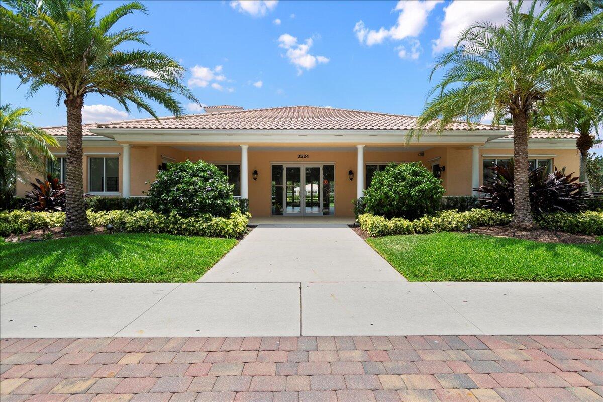 1832 Jeaga Drive