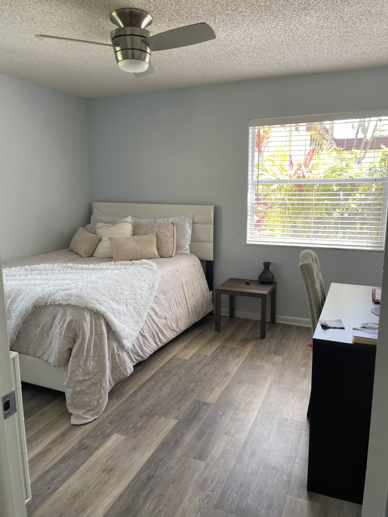 717 S Us Highway 1 403