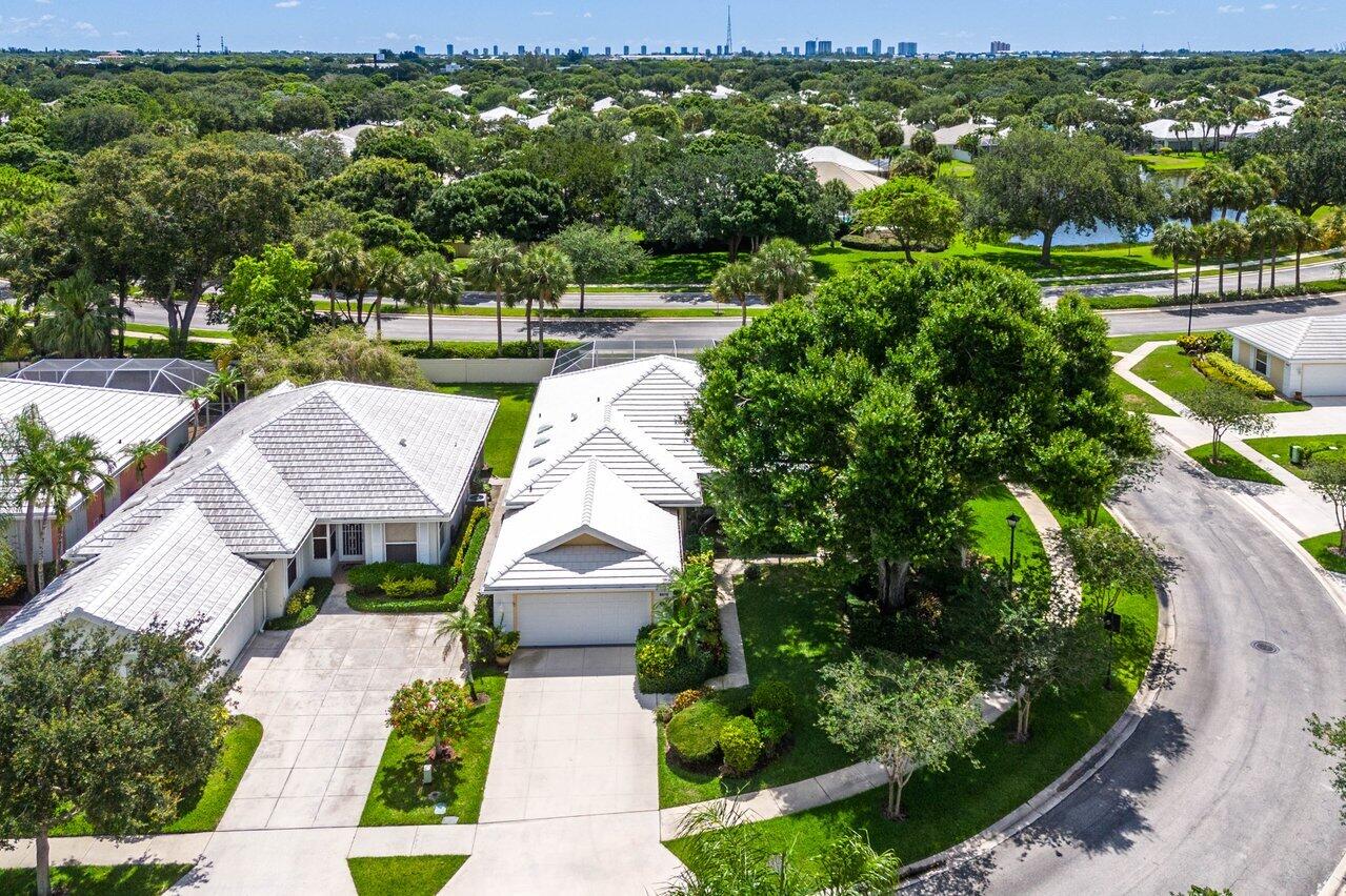 8570 Wakefield Drive, Palm Beach Gardens