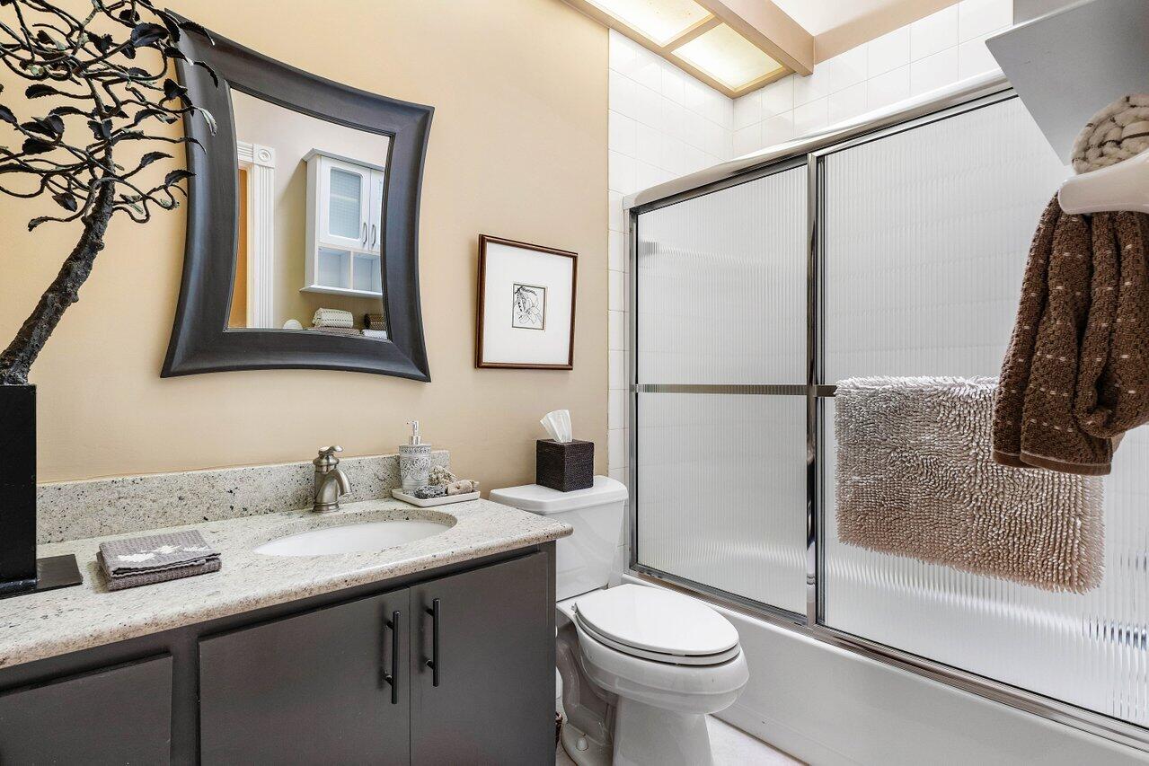 8570 Wakefield Drive, Palm Beach Gardens
