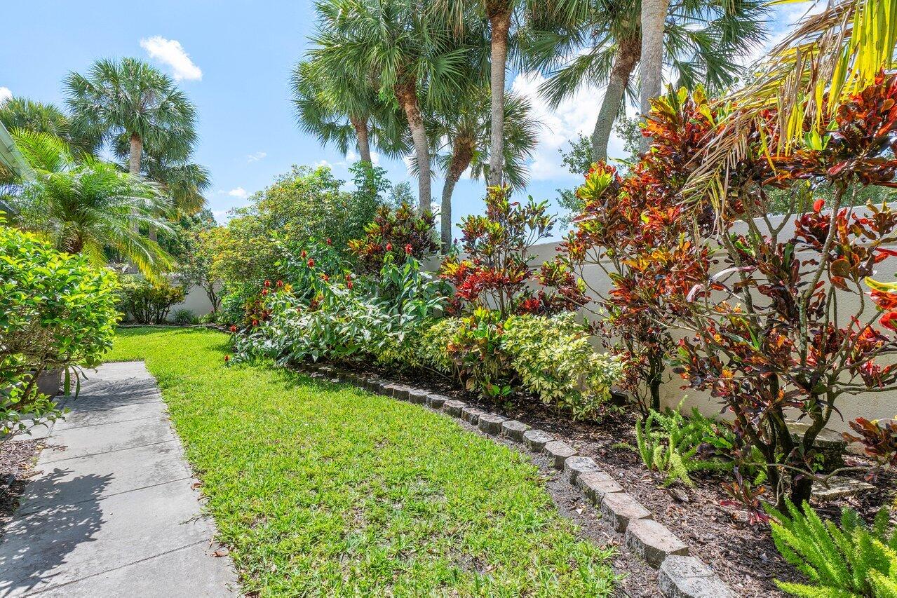 8570 Wakefield Drive, Palm Beach Gardens